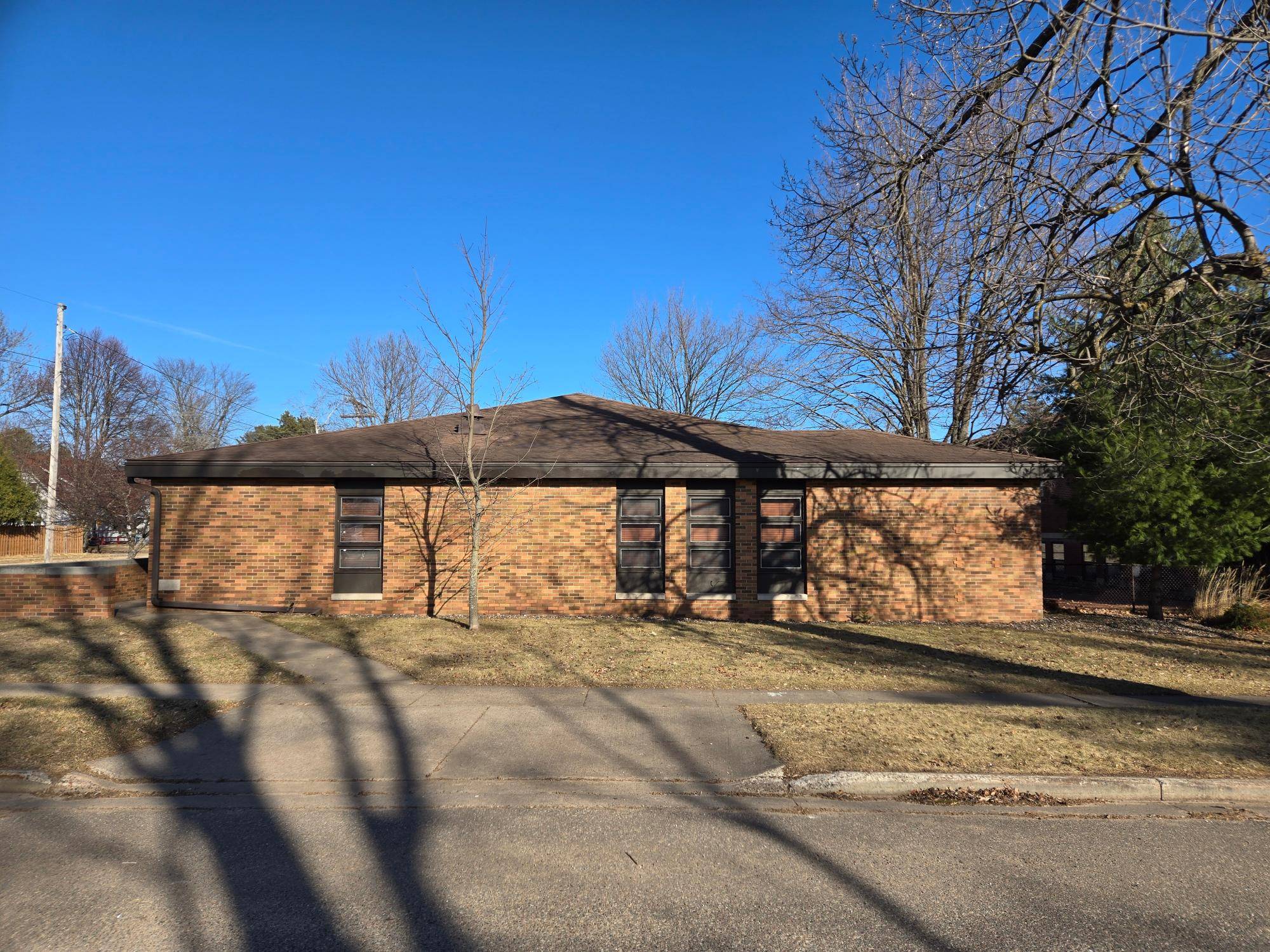 Eagle River, WI 54521,502 DIVISION ST E