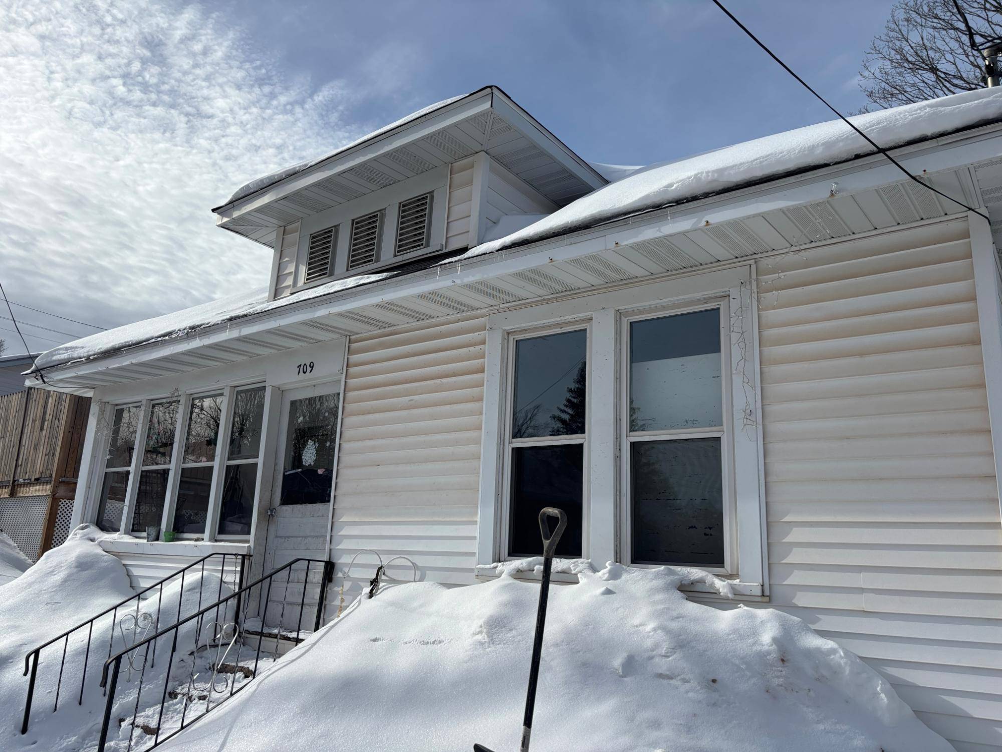 Ironwood, MI 49938,709 LOWELL ST N