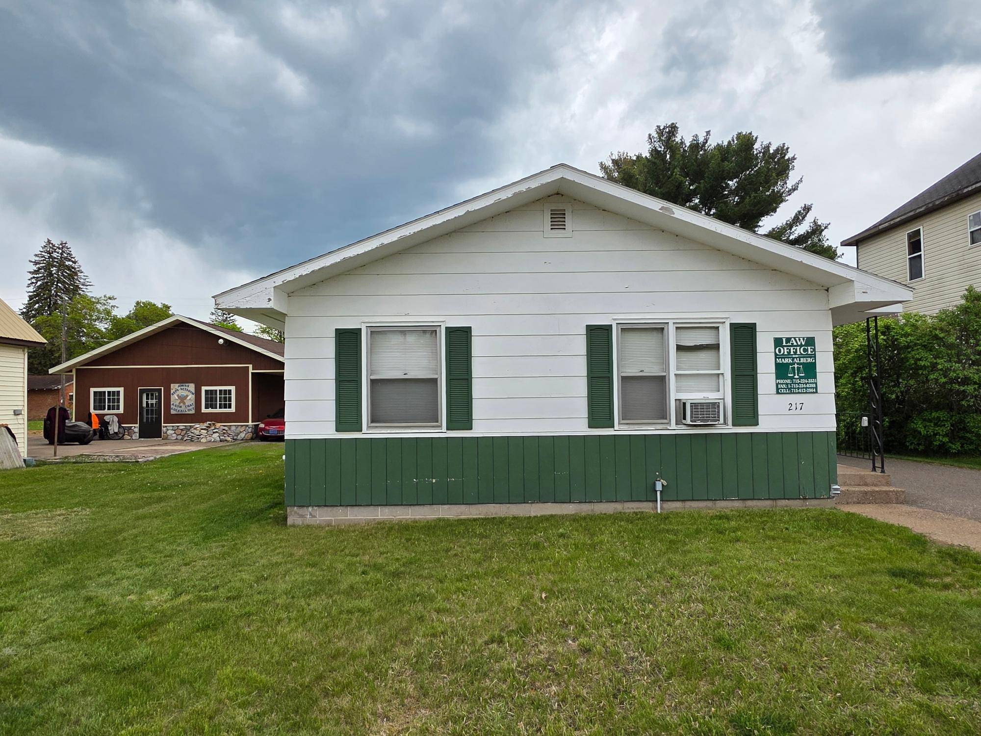 Tomahawk, WI 54487,217 TOMAHAWK AVE S