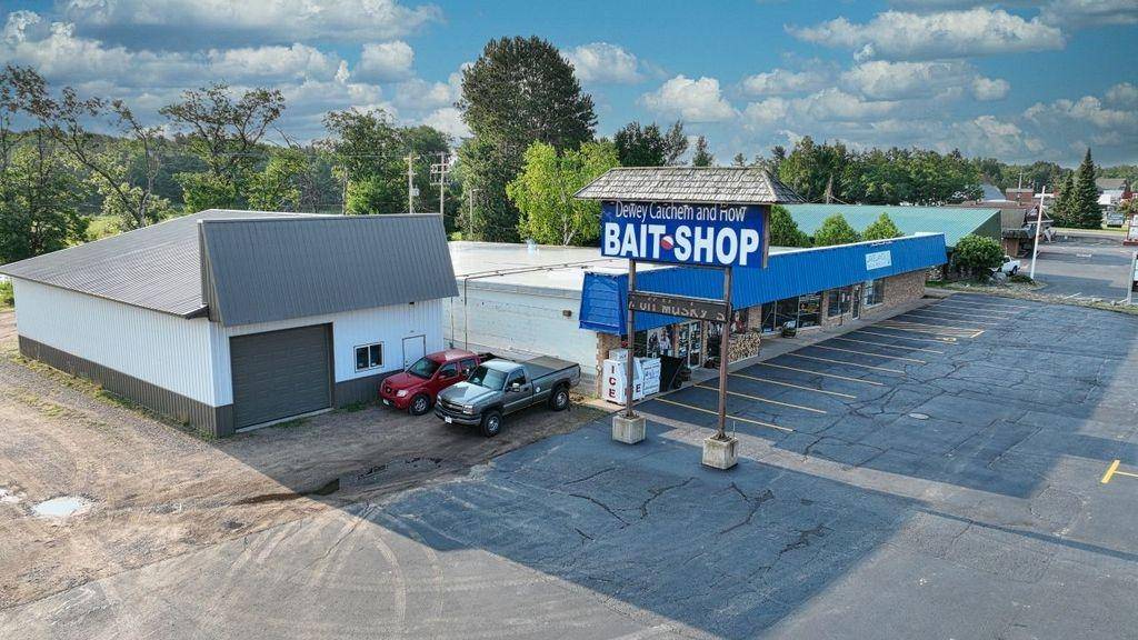 Minocqua, WI 54548,8654 HWY 51