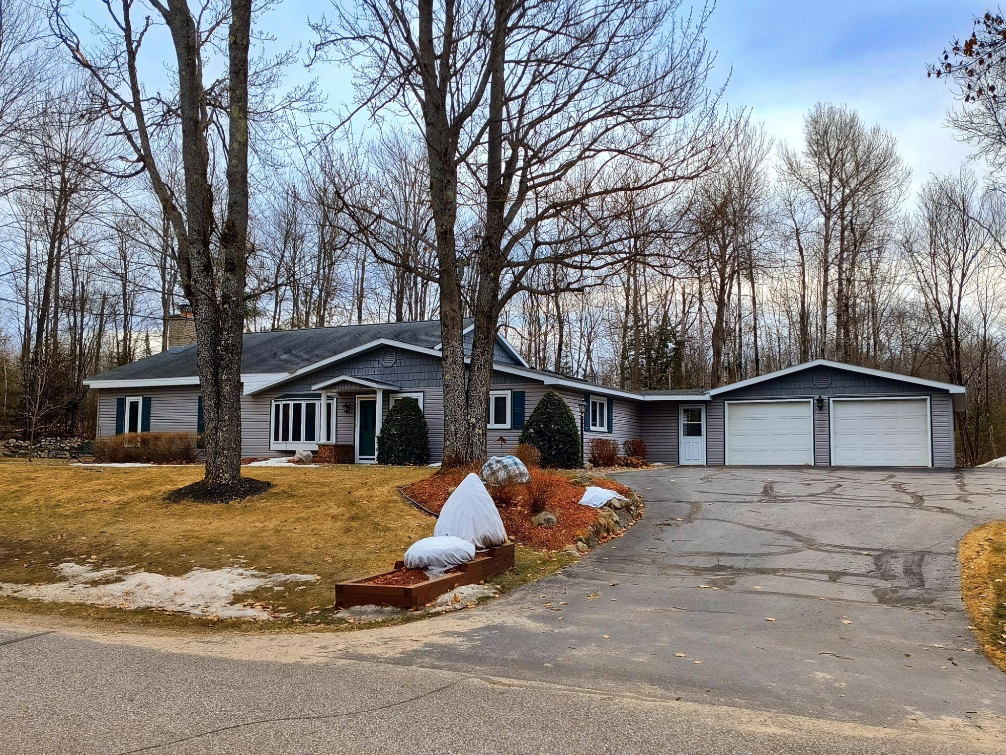 Rhinelander, WI 54501,4695 SHEPARD LAKE RD