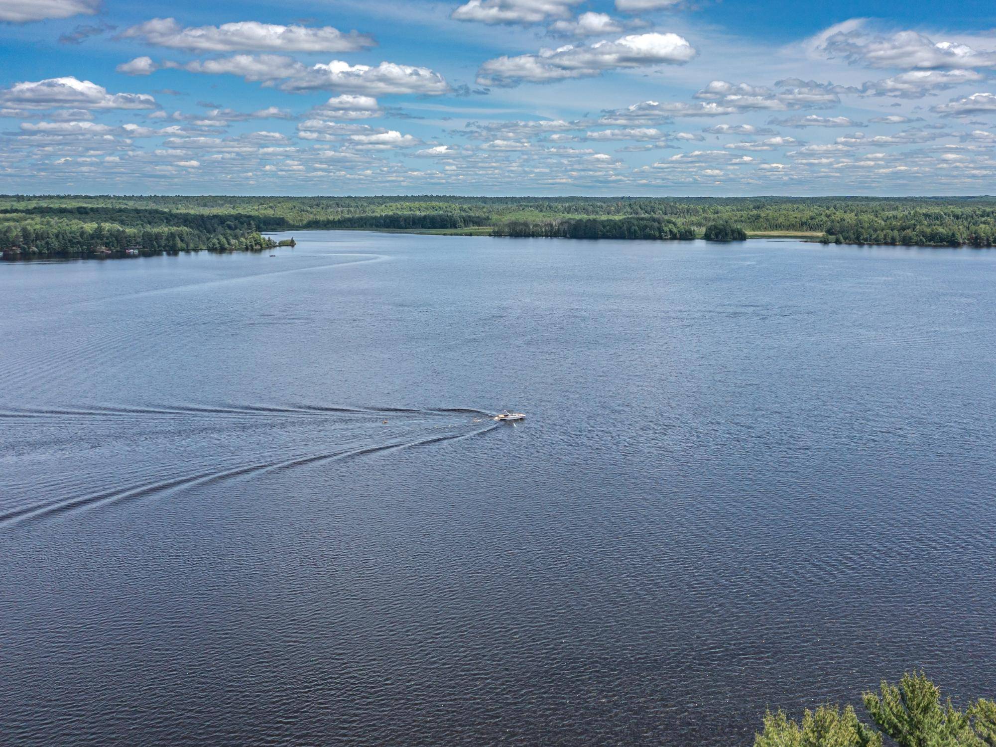 Eagle River, WI 54521,8250 MAPLEWOOD LN