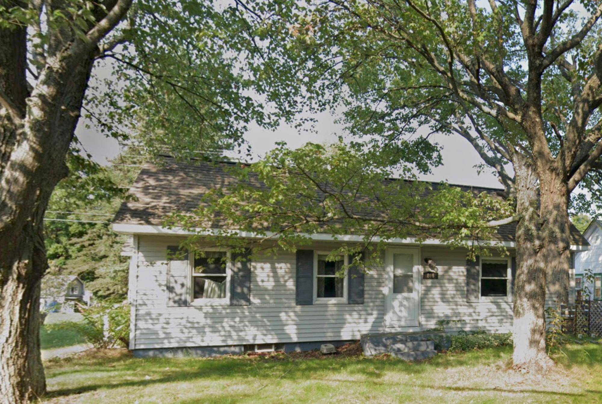 Ontonagon, MI 49953,806 ROCKLAND RD