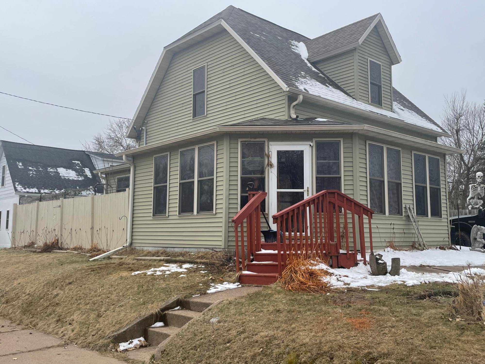 Ladysmith, WI 54828,600 E 3RD ST S