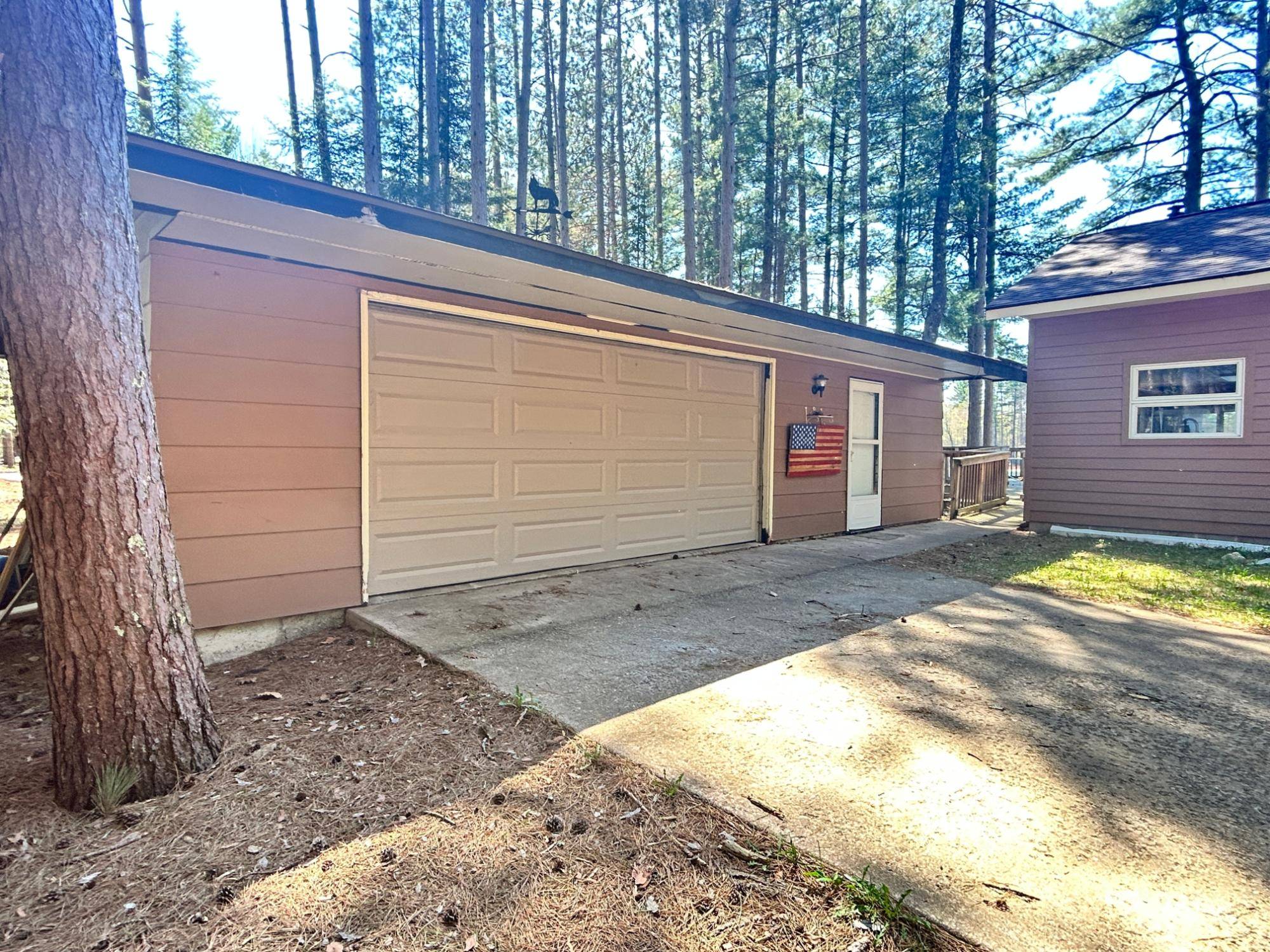 Minocqua, WI 54548,8957 KOOLISH RD