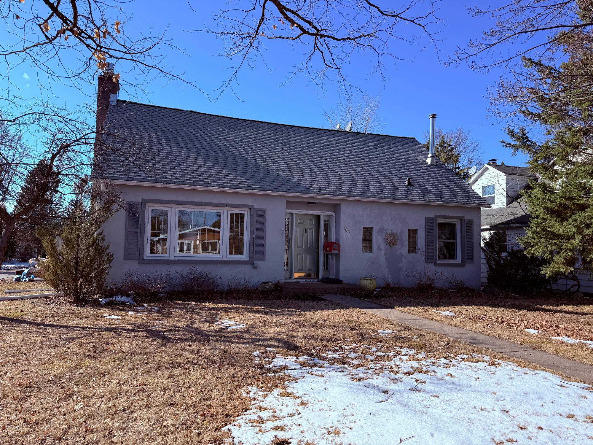 Rhinelander, WI 54501,903 THAYER ST