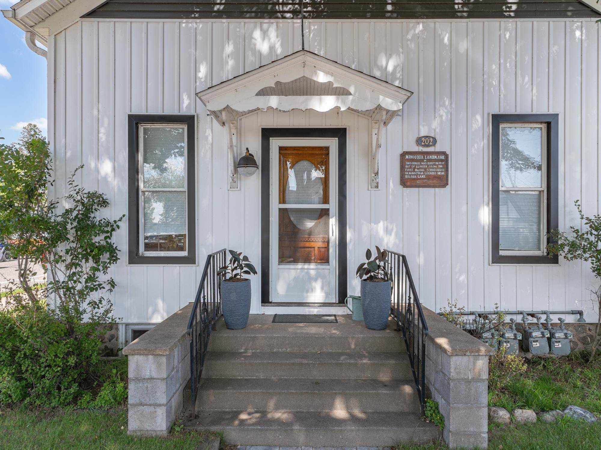 Minocqua, WI 54548,202 MILWAUKEE ST W