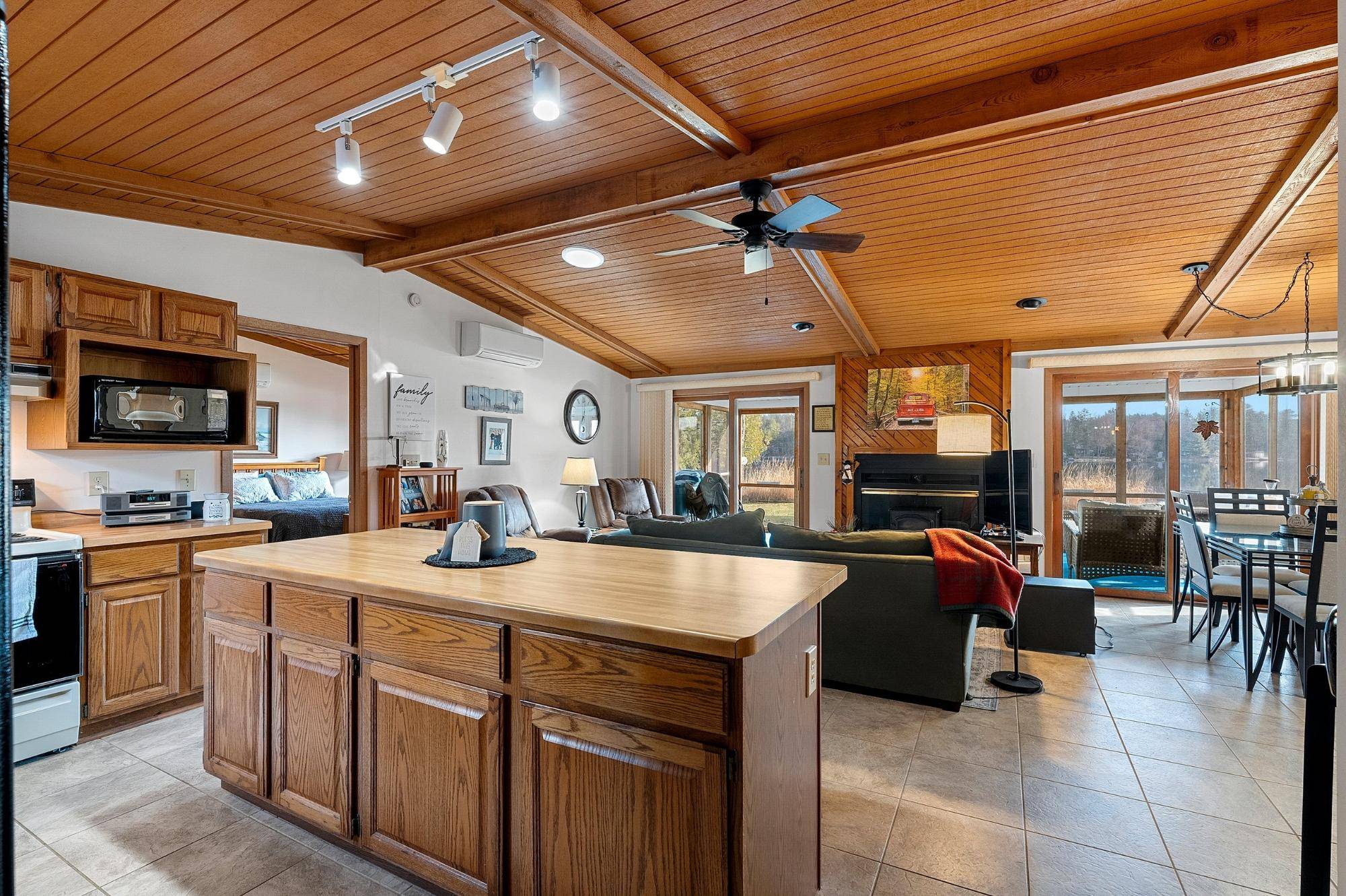 Mountain, WI 54149,12346 SHORE DR W