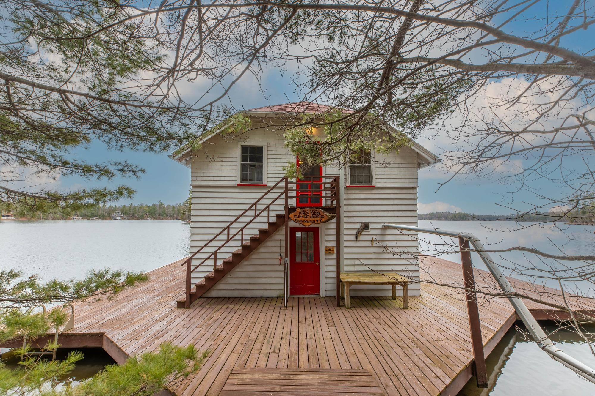 Minocqua, WI 54548,8395 WOOLPY DR