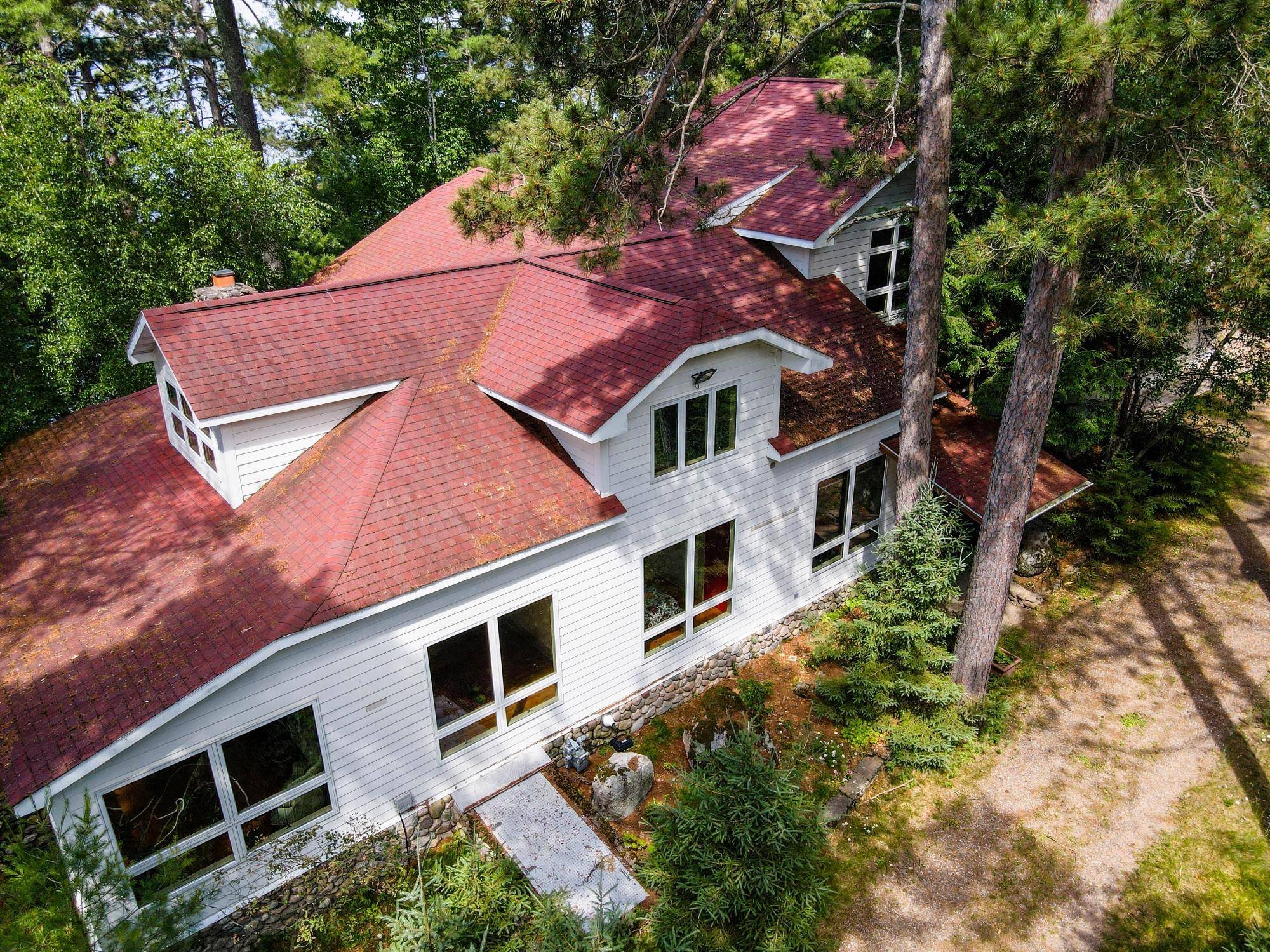 Minocqua, WI 54548,8395 WOOLPY DR