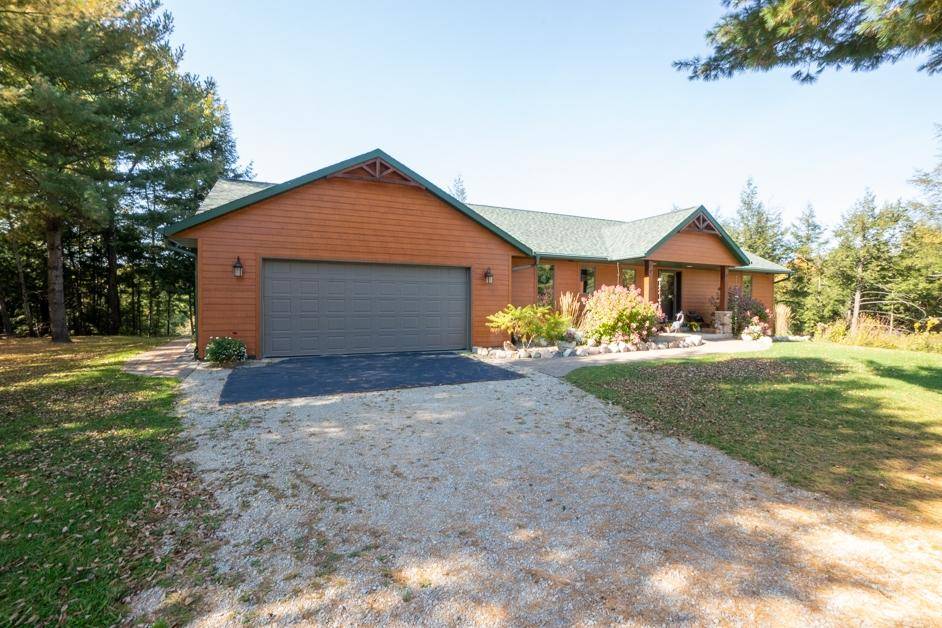 Mountain, WI 54149,16299 THELEN RD