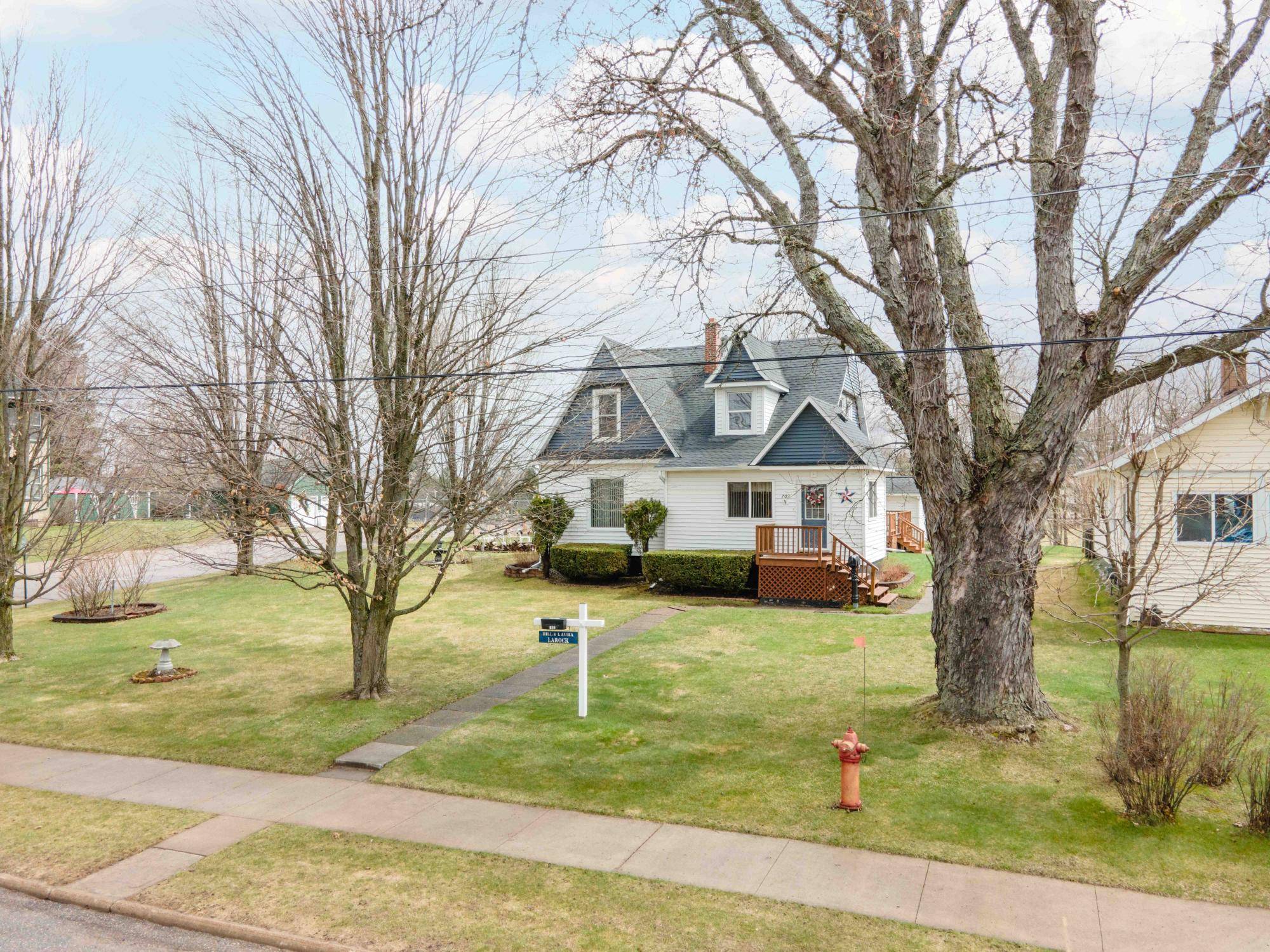 Iron River, MI 49935,703 WASHINGTON AVE