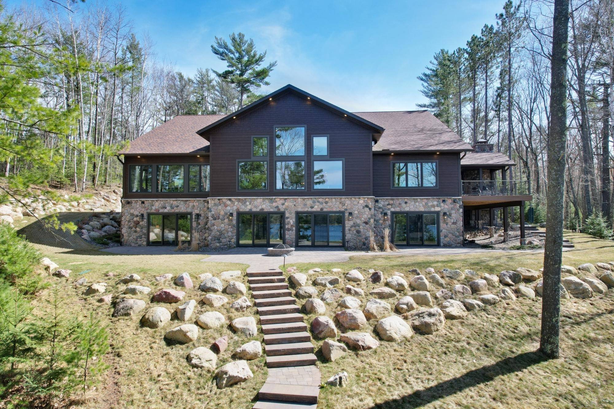 Sayner, WI 54560,8600 GOLF COURSE RD