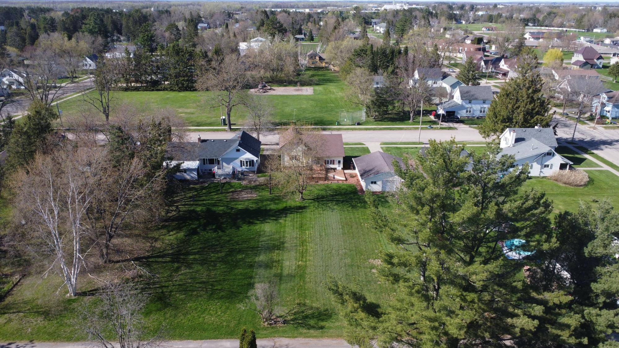 Antigo, WI 54409,1115 2ND AVE