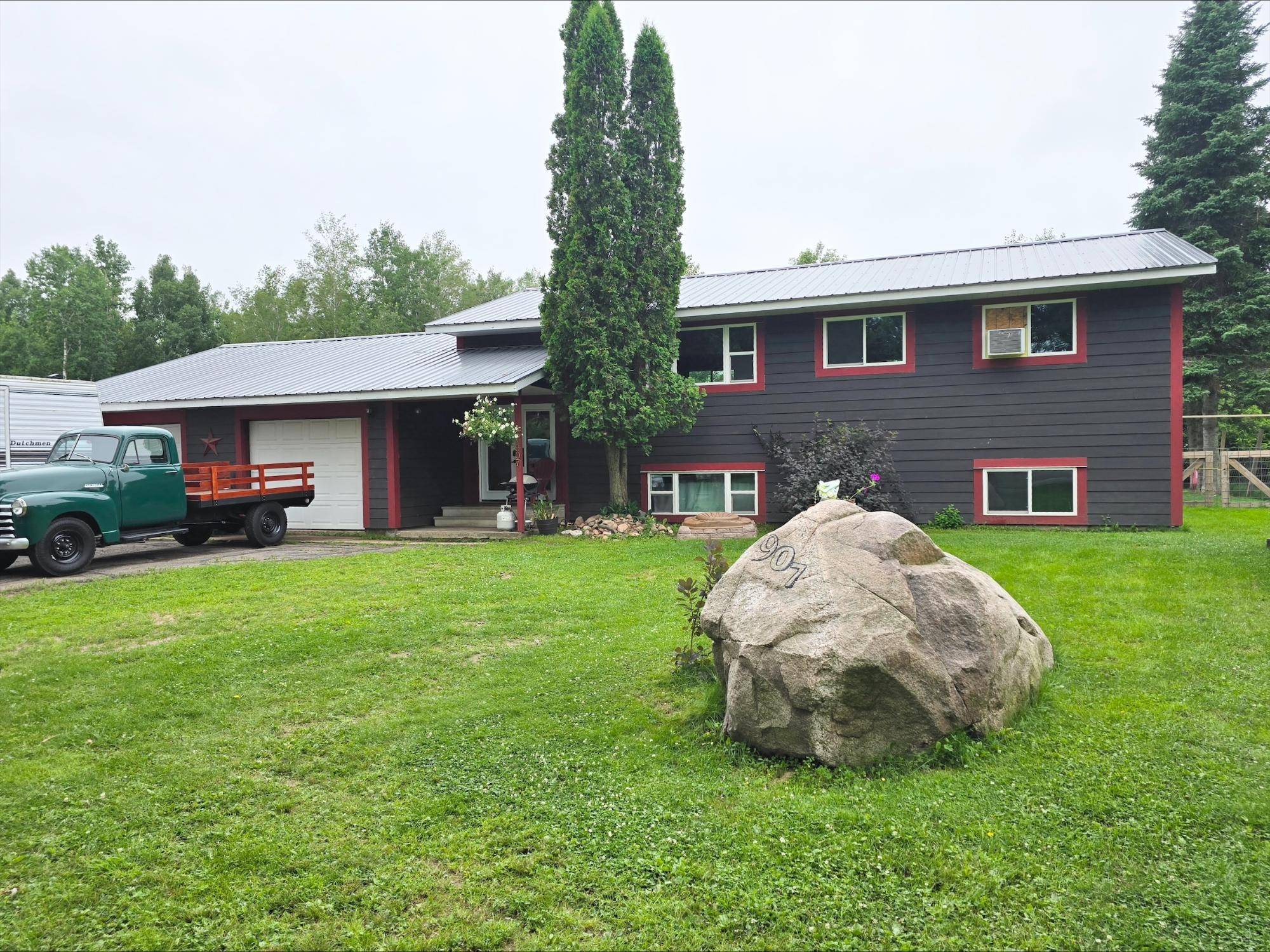 Prentice, WI 54556,907 PINE ST