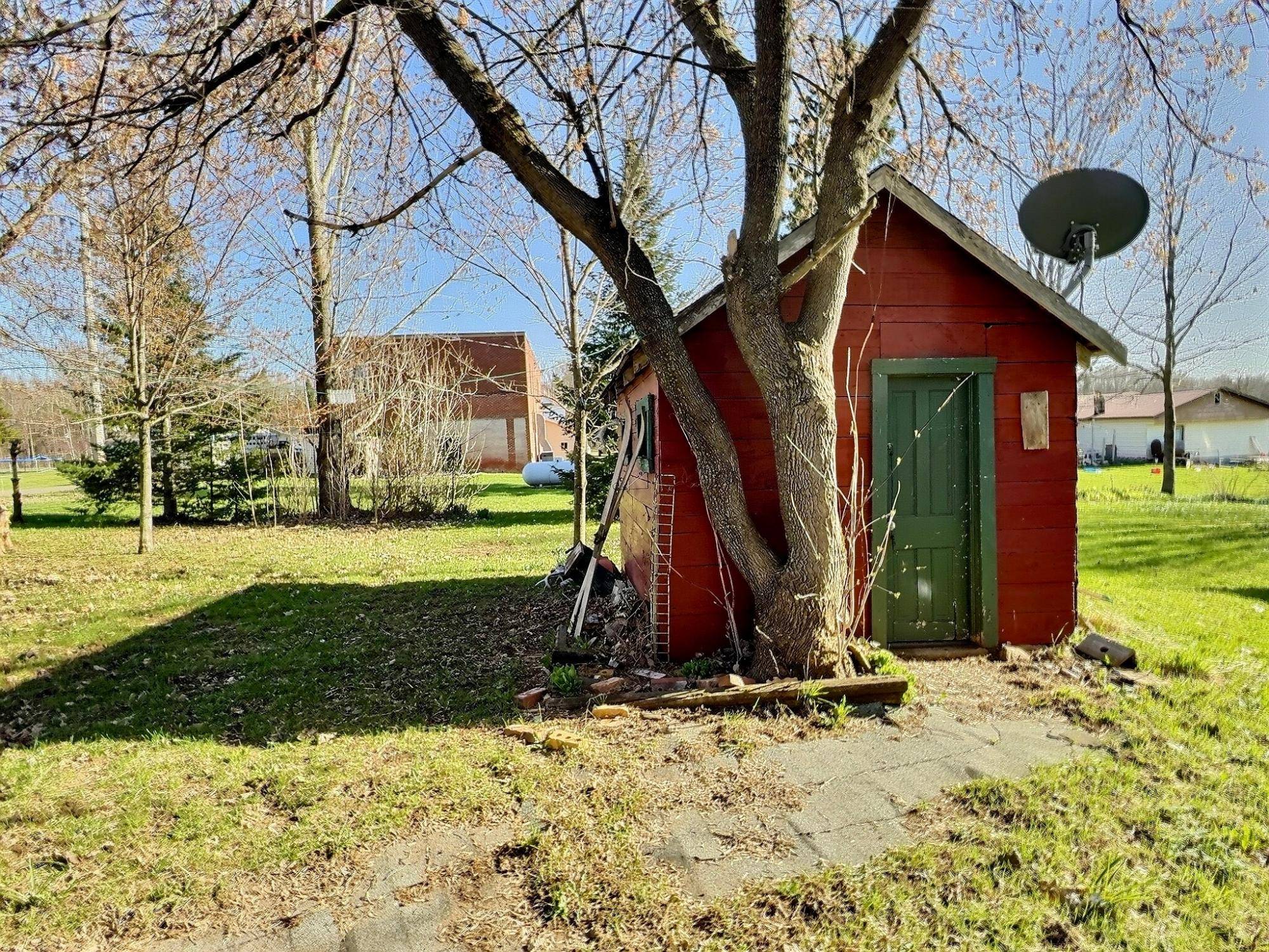 Greenland, MI 49929,114 ELM ST