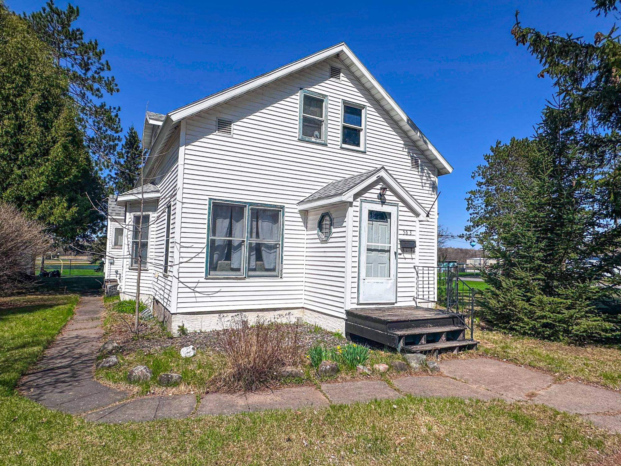 Park Falls, WI 54552,563 2ND AVE
