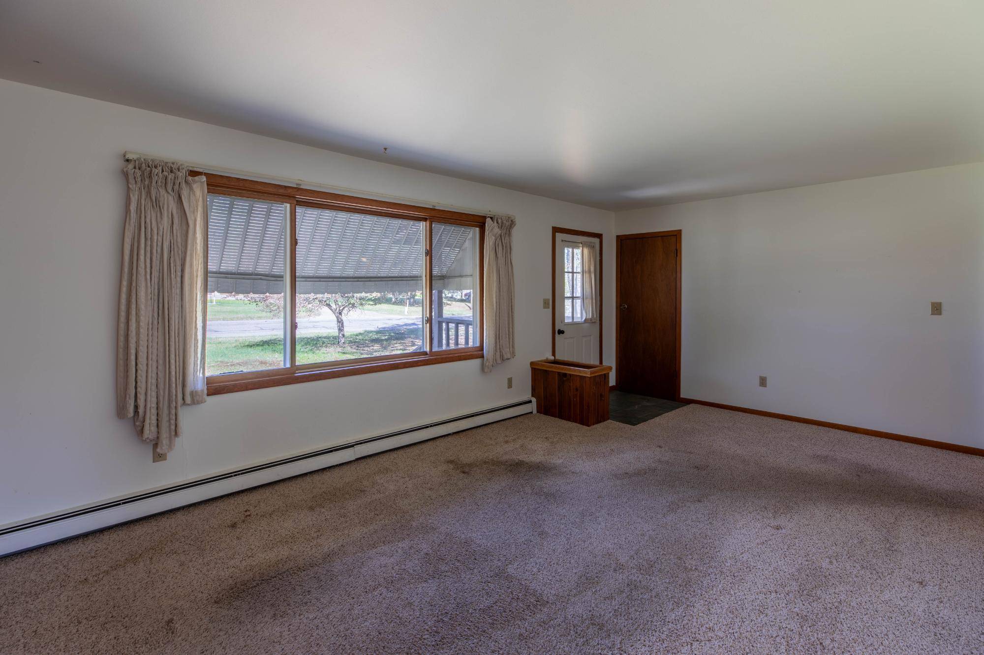 Rhinelander, WI 54501,1718 MENOMINEE DR