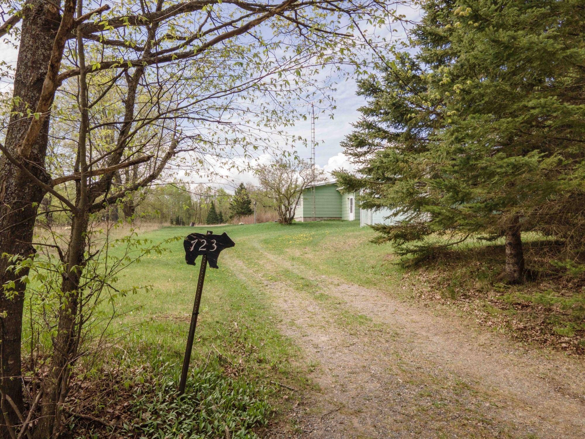 Iron River, MI 49935,723 OLD BEECHWOOD RD