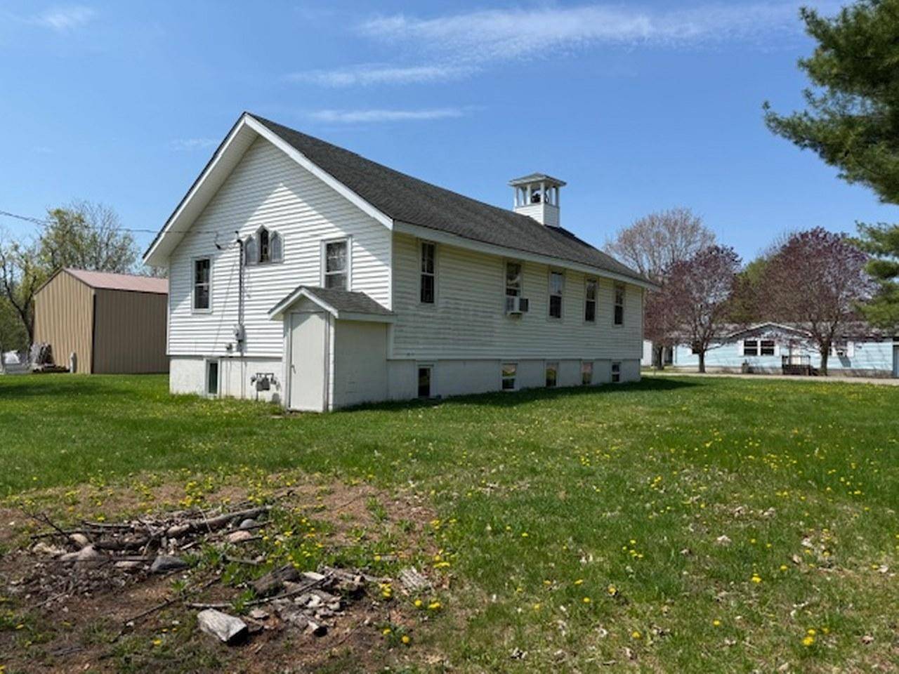 White Lake, WI 54491,504 BIRCH ST