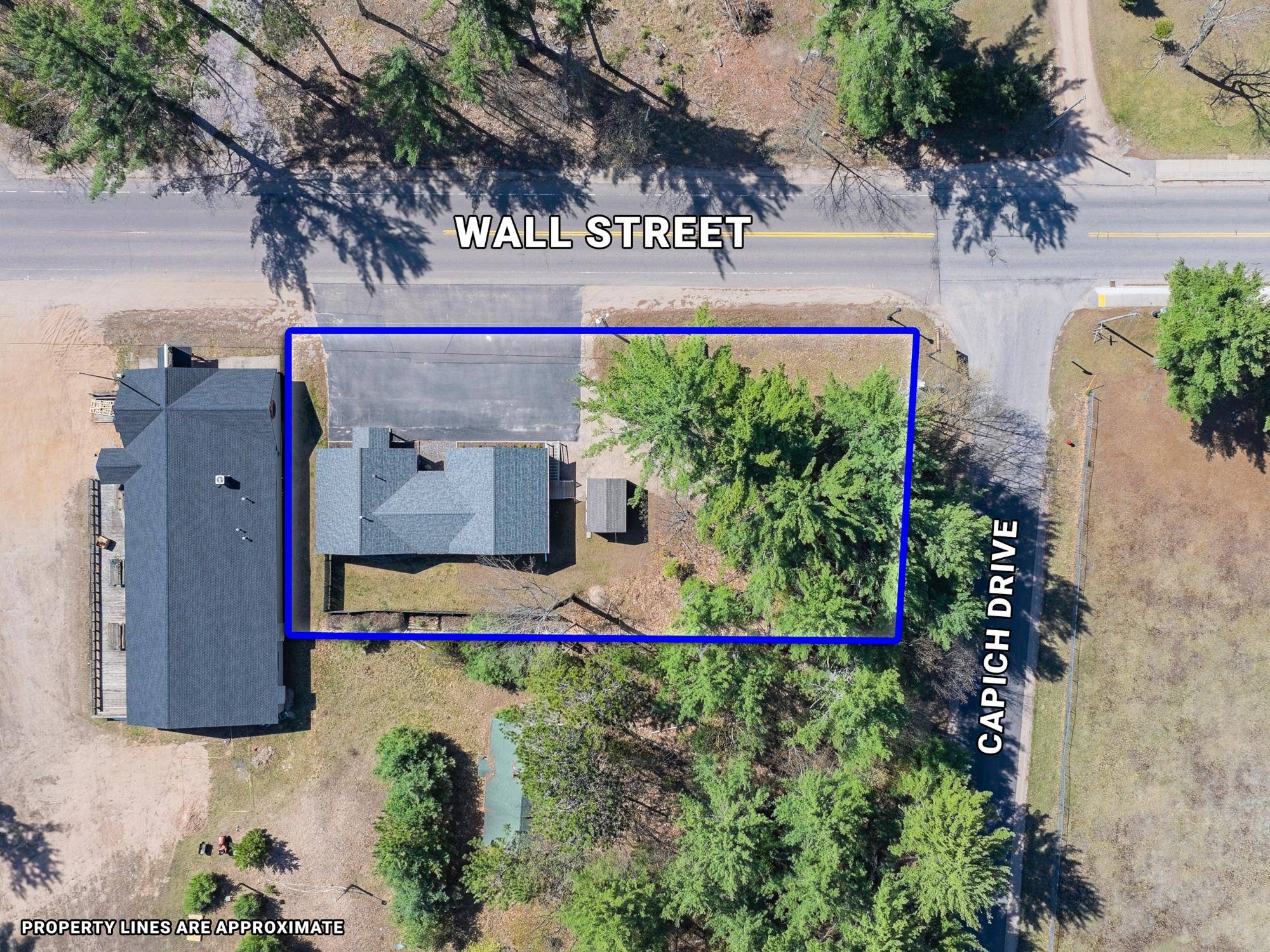 Eagle River, WI 54521,1215 WALL ST E