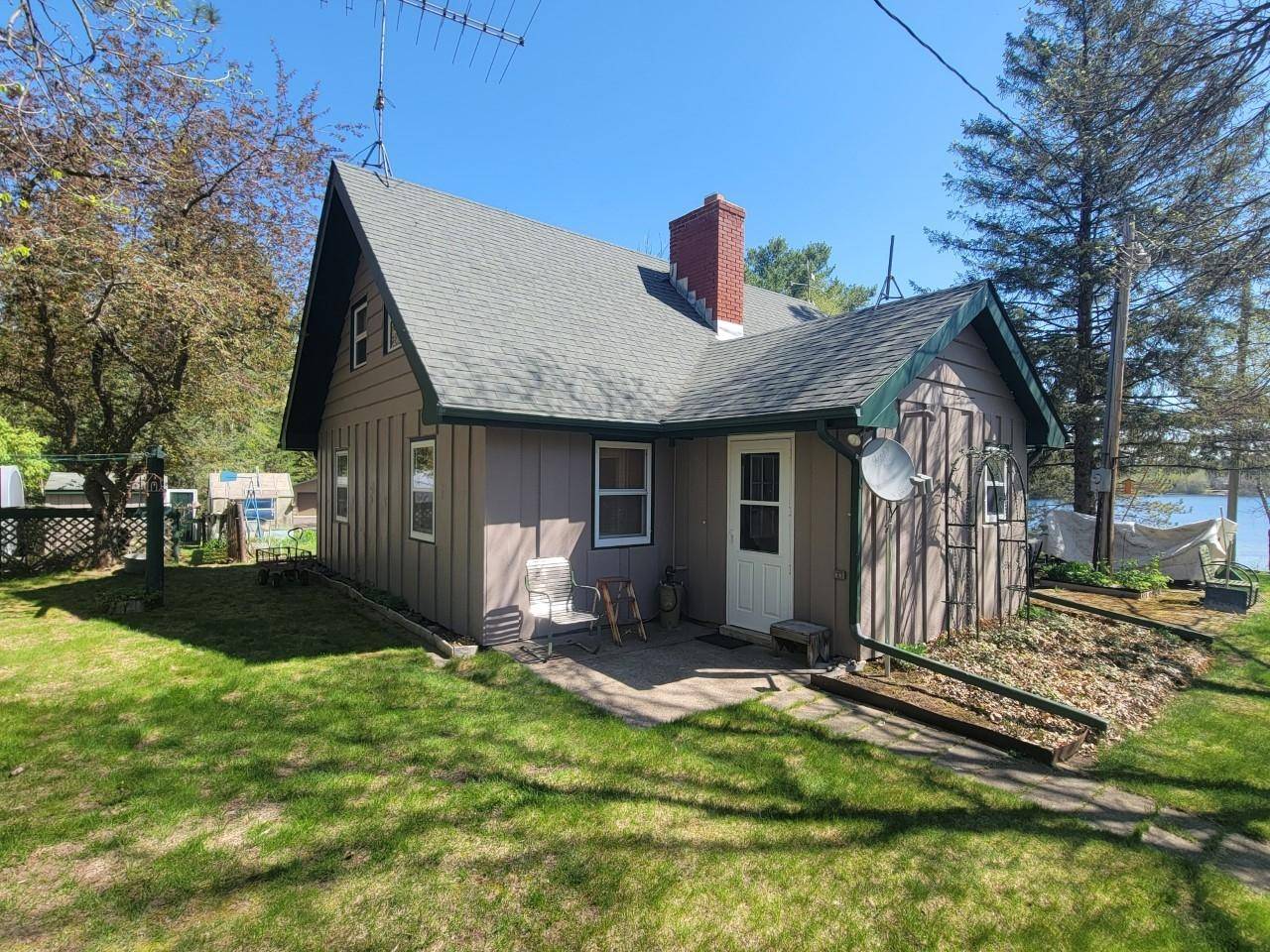 Loretta, WI 54896,4055W LESTER LN