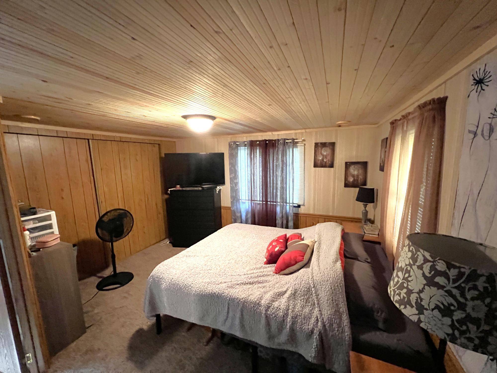 Lake Tomahawk, WI 54539,6898 BARBARA DR