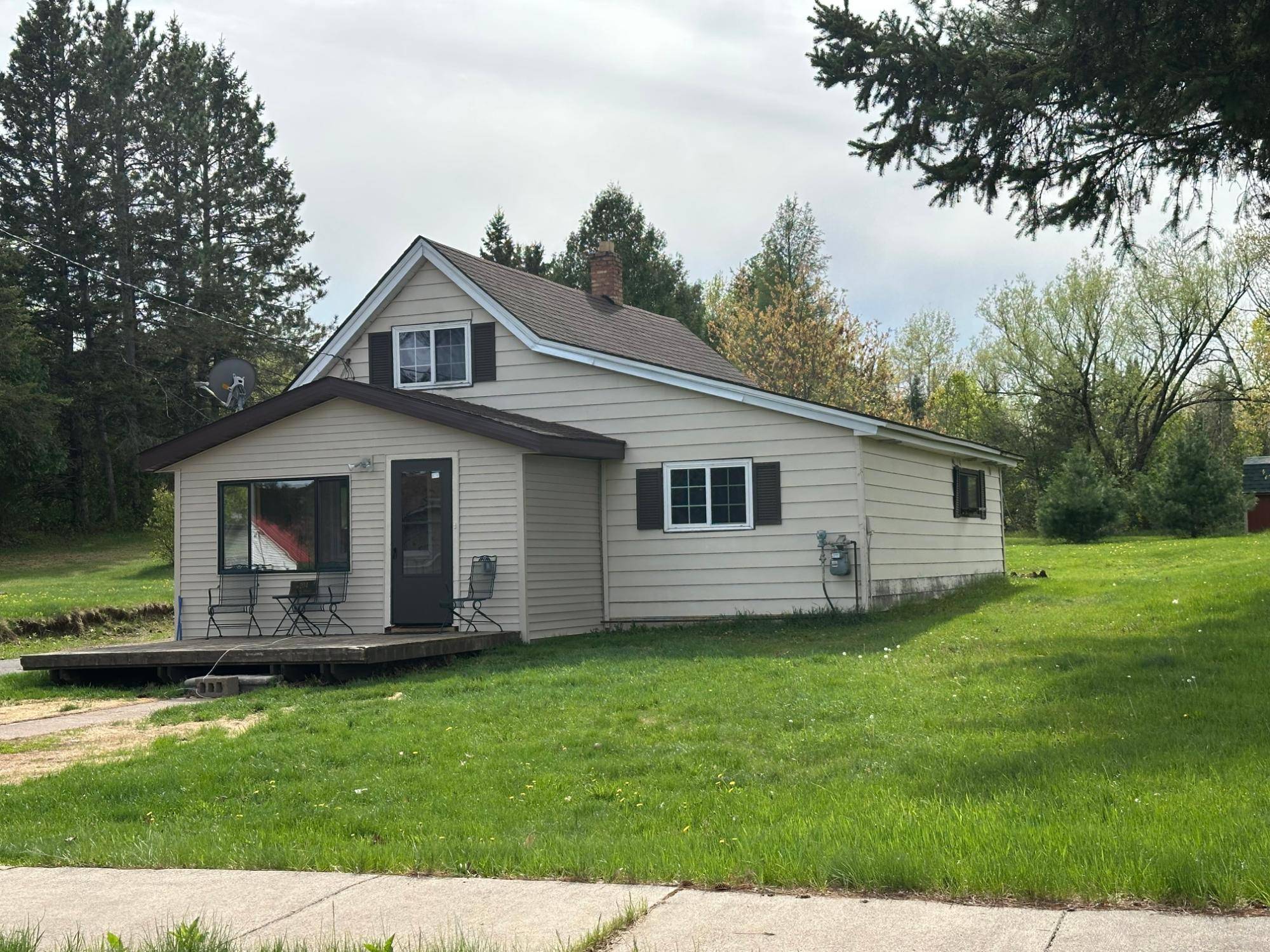 MI 49938,204 MAIN ST