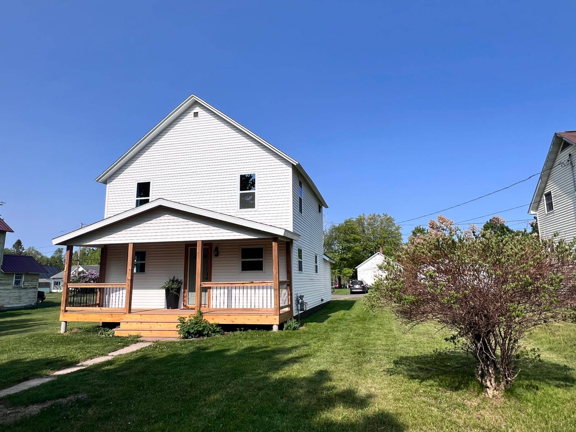 Iron River, MI 49935,1607 DAVIDSON ST