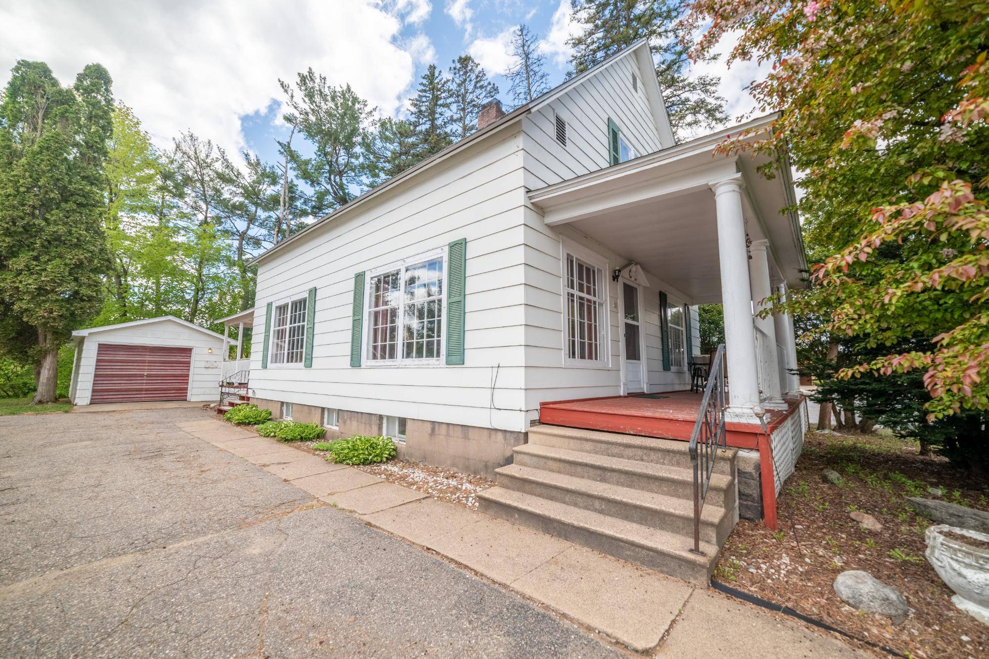 Rhinelander, WI 54501,18 OCALA ST