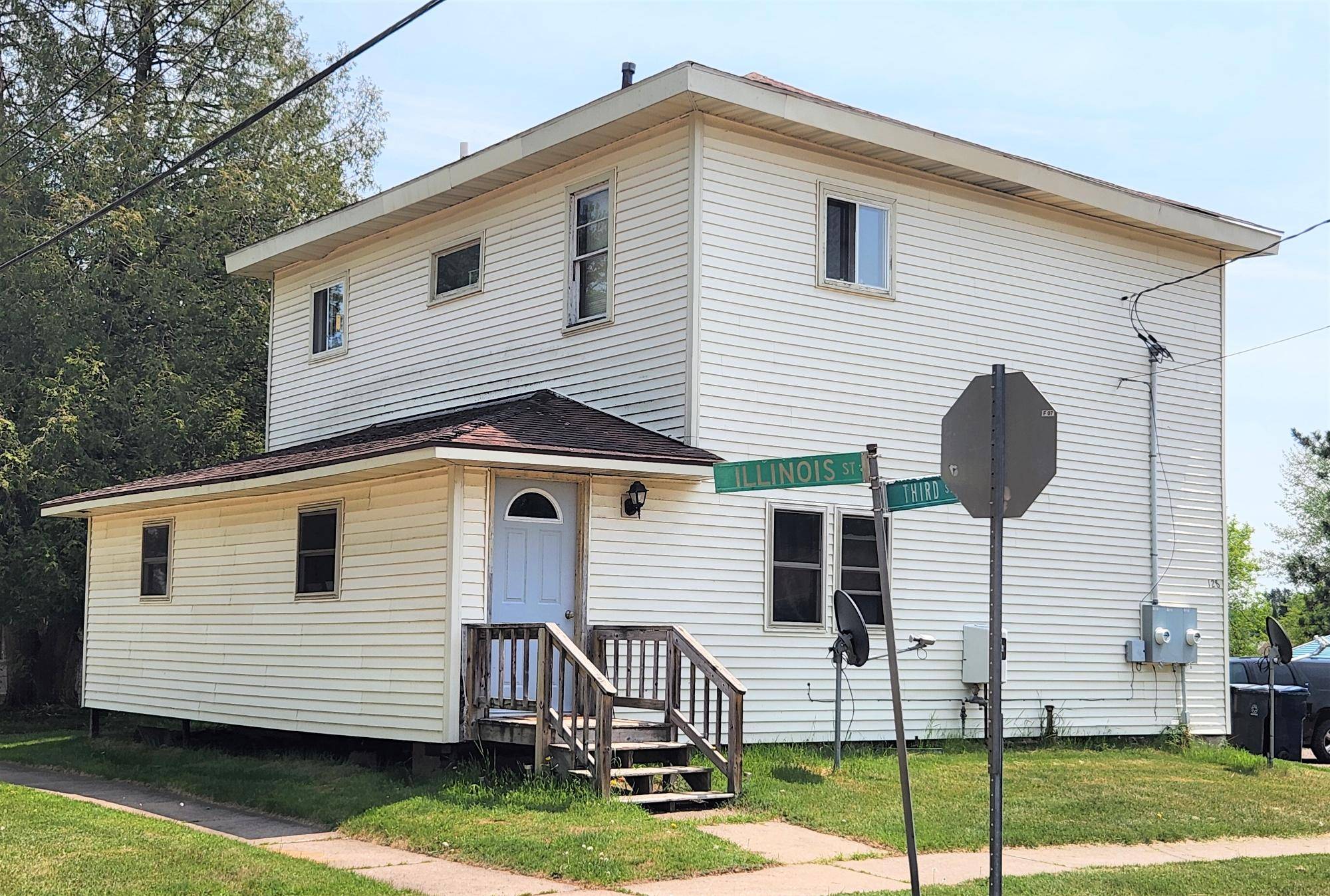 Butternut, WI 54514,126 3RD ST N