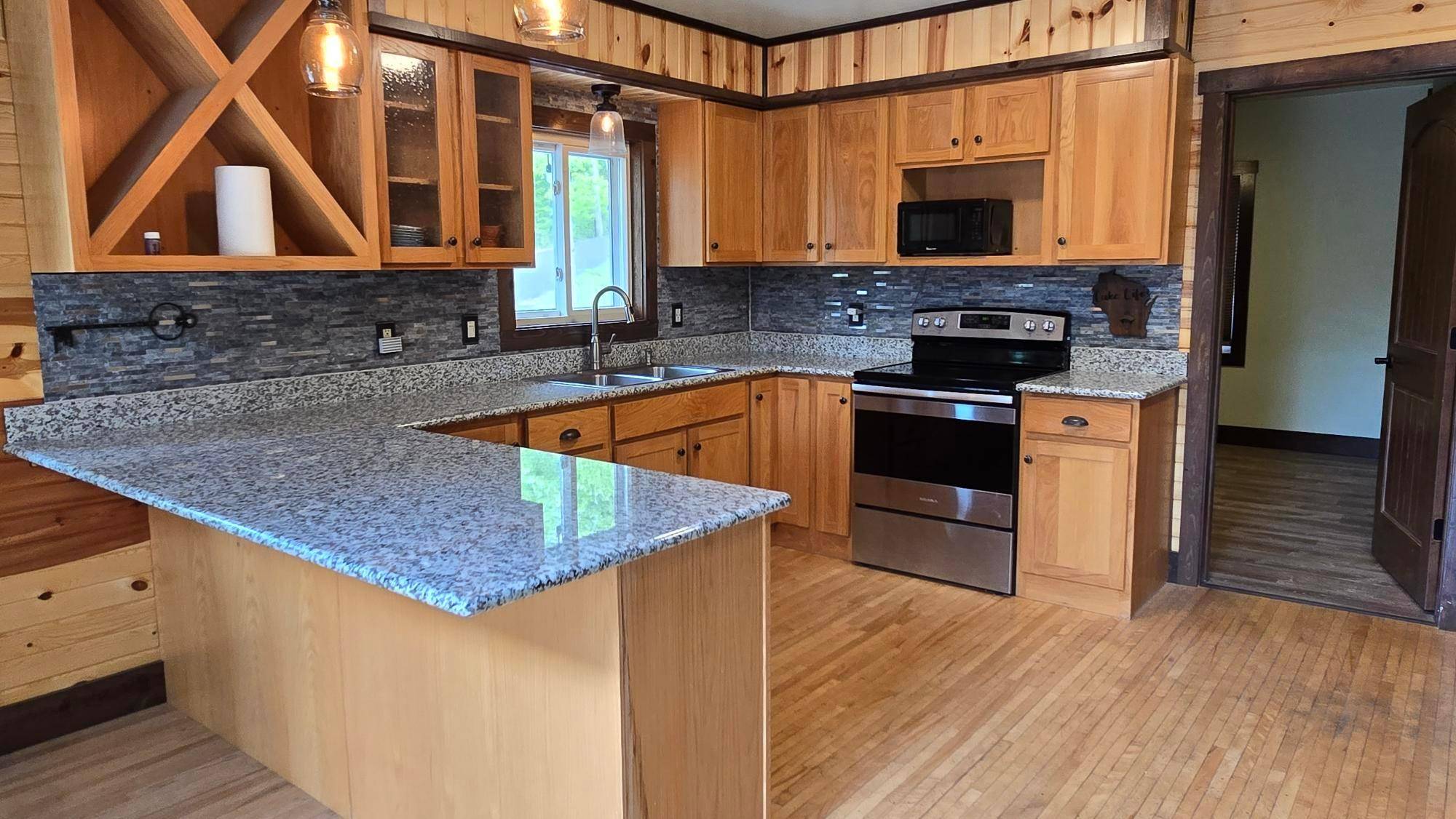 Florence, WI 54121,4842 COSGROVE LAKE RD W