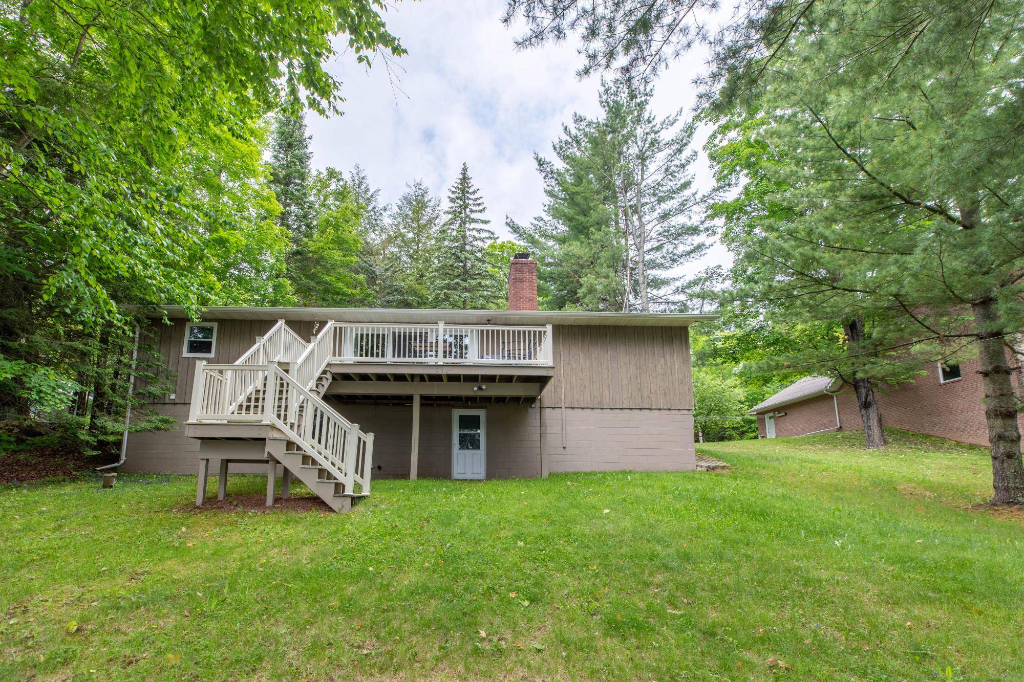Crandon, WI 54520,4656 WEST SHORE DR