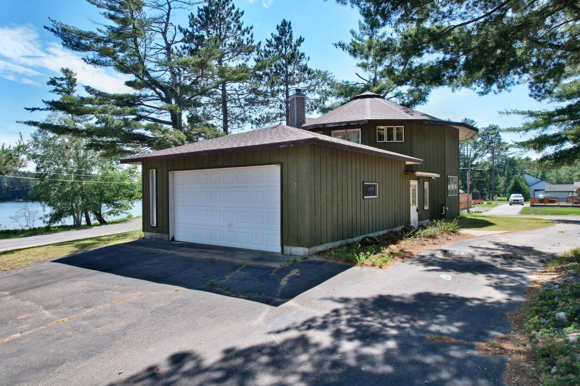 Eagle River, WI 54521,813 SILVER LAKE RD E