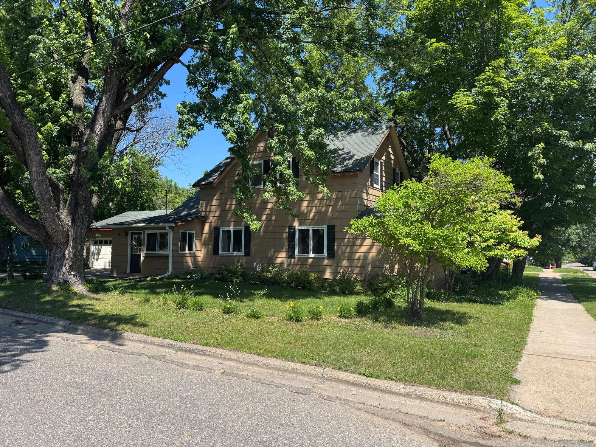 Rhinelander, WI 54501,603 EVERGREEN CT
