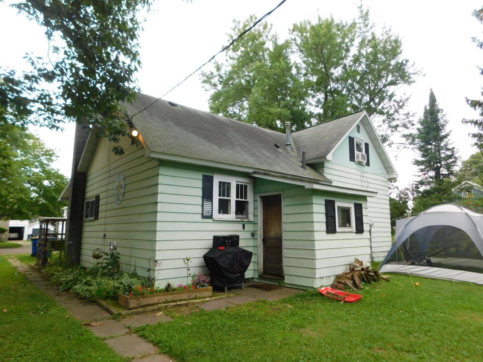 Merrill, WI 54452,1804 2ND ST E