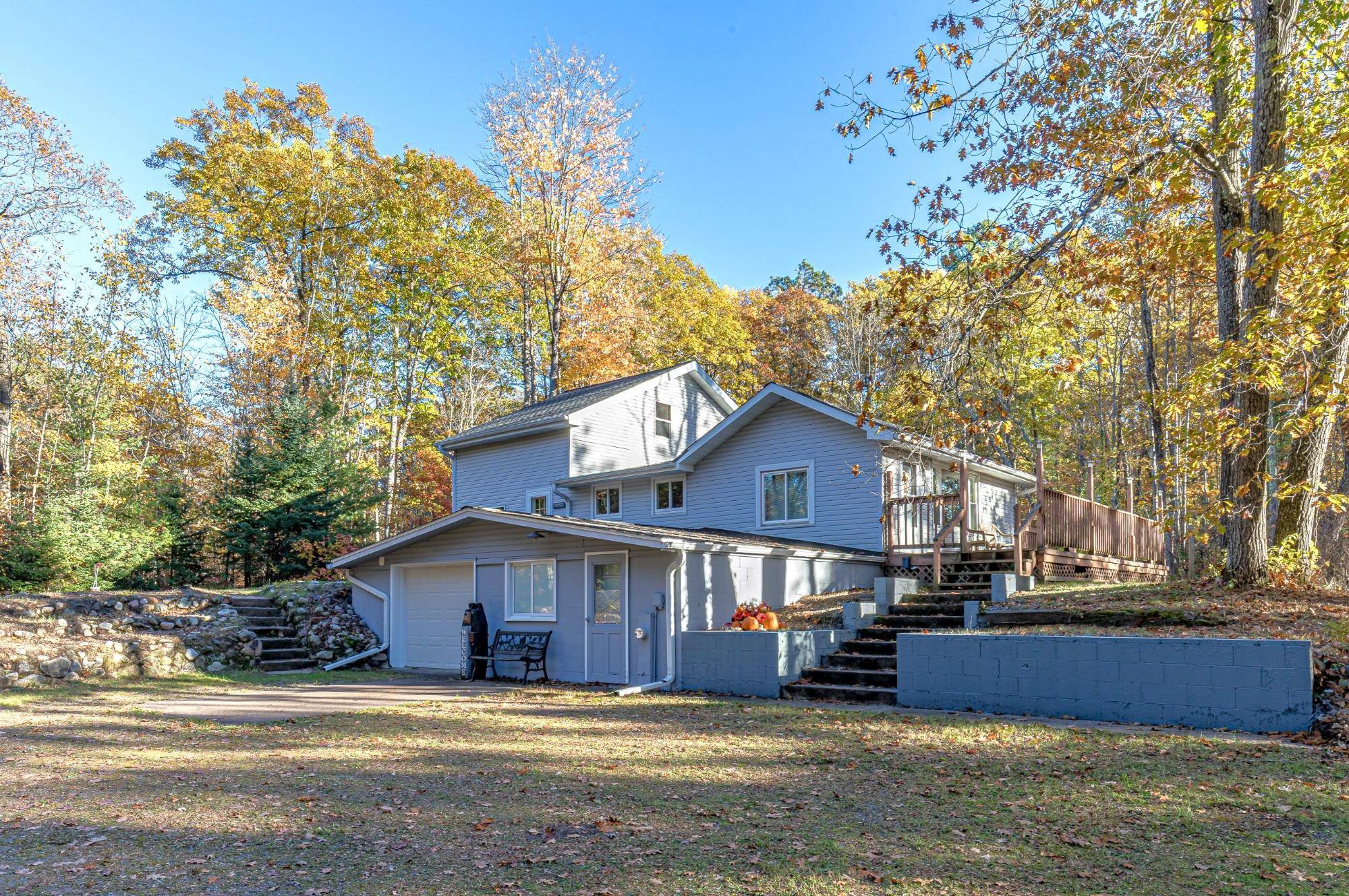 Minocqua, WI 54548,11662 HWY 70