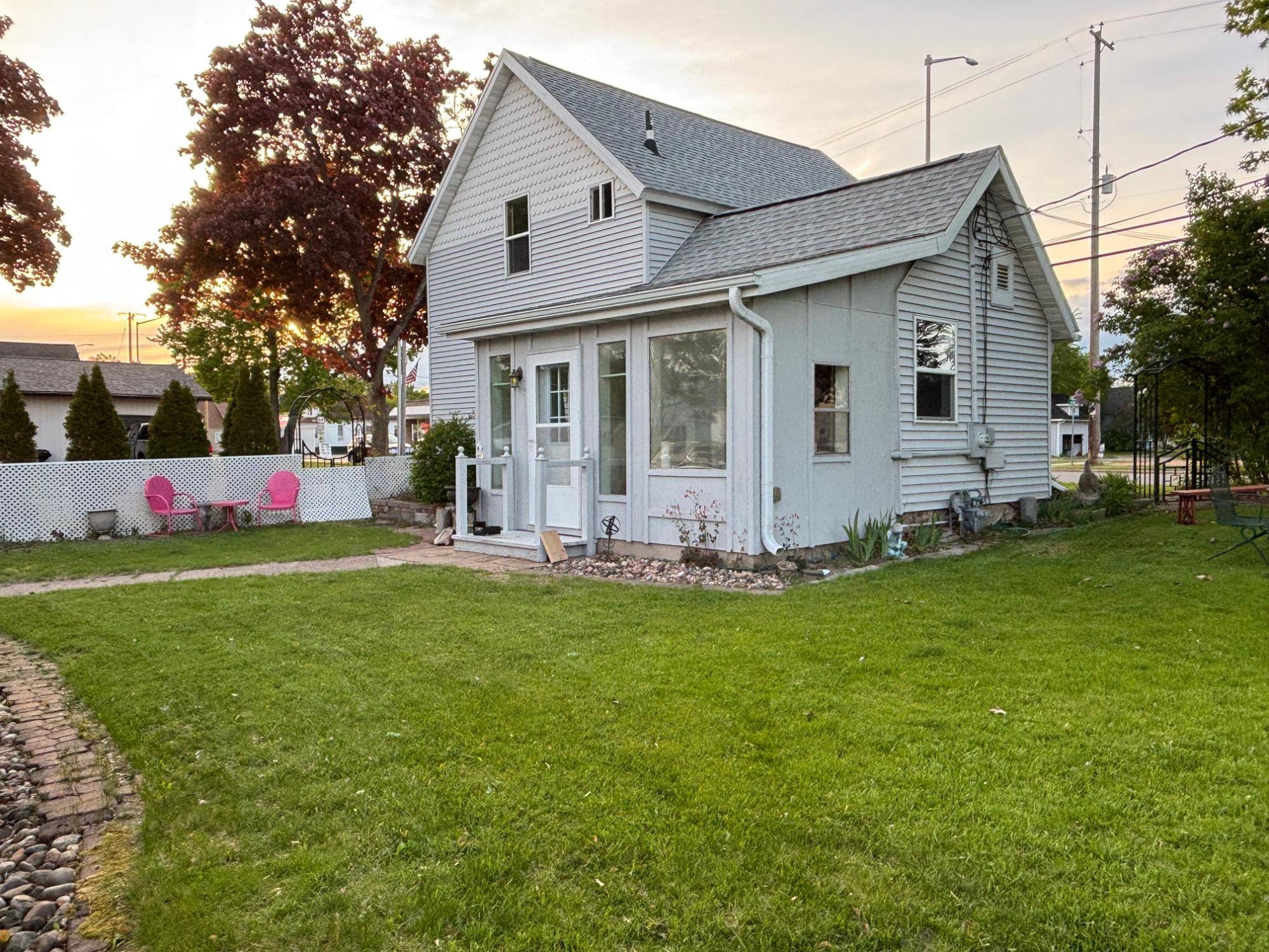 Merrill, WI 54452,1411 MAIN ST W