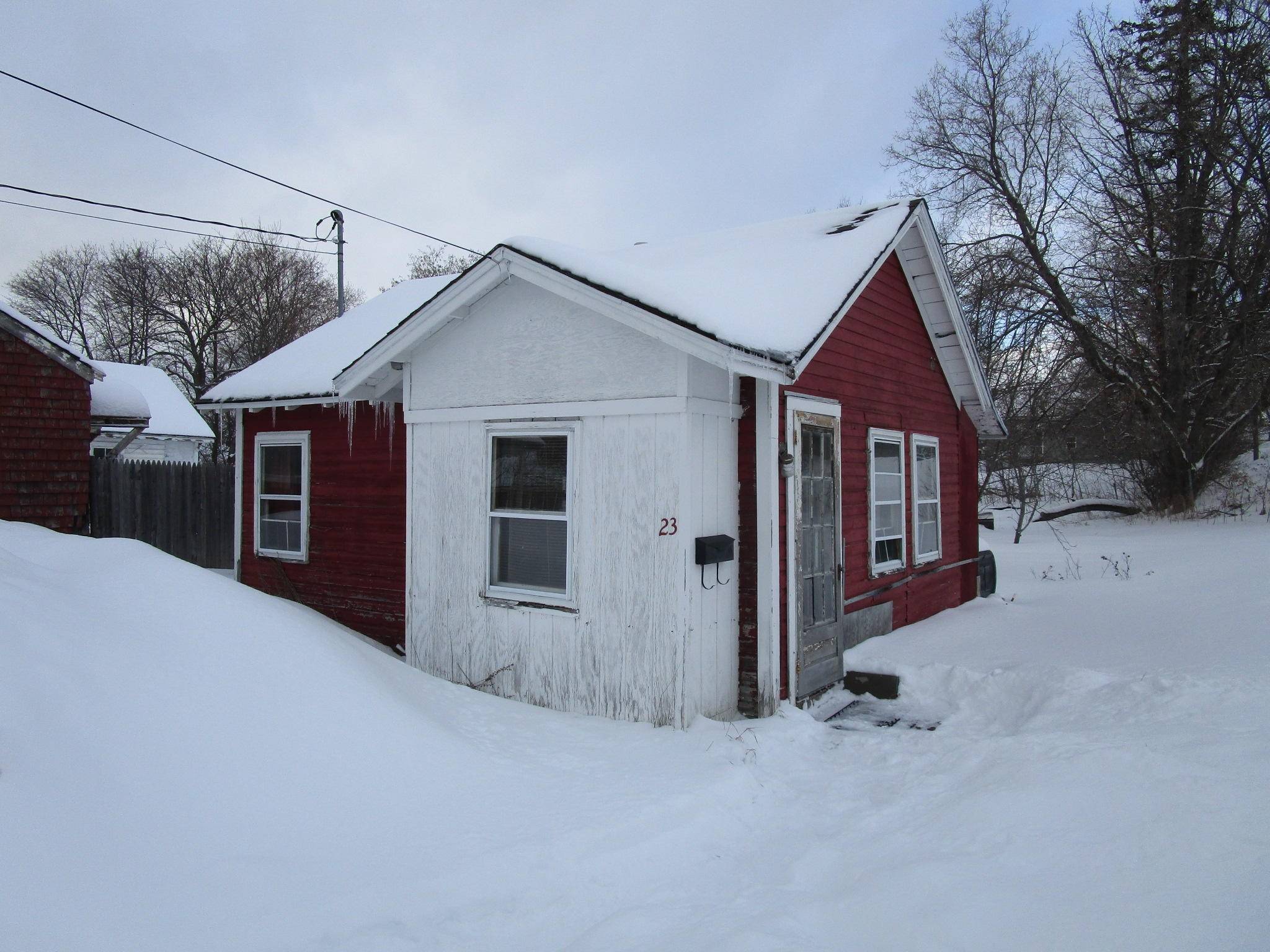 Presque Isle, ME 04769,23 Howard ST