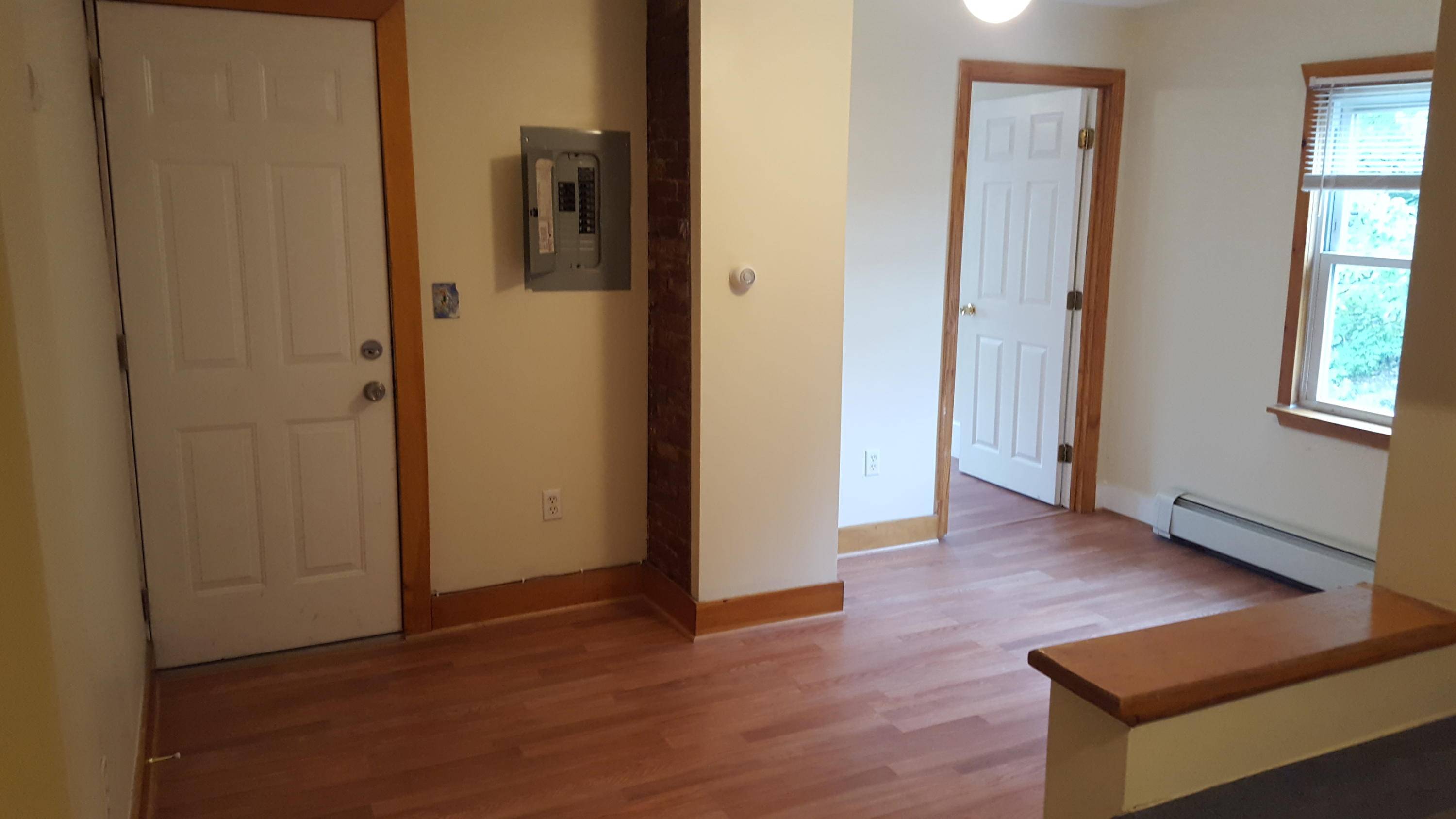 Biddeford, ME 04005,61 W Cutts ST