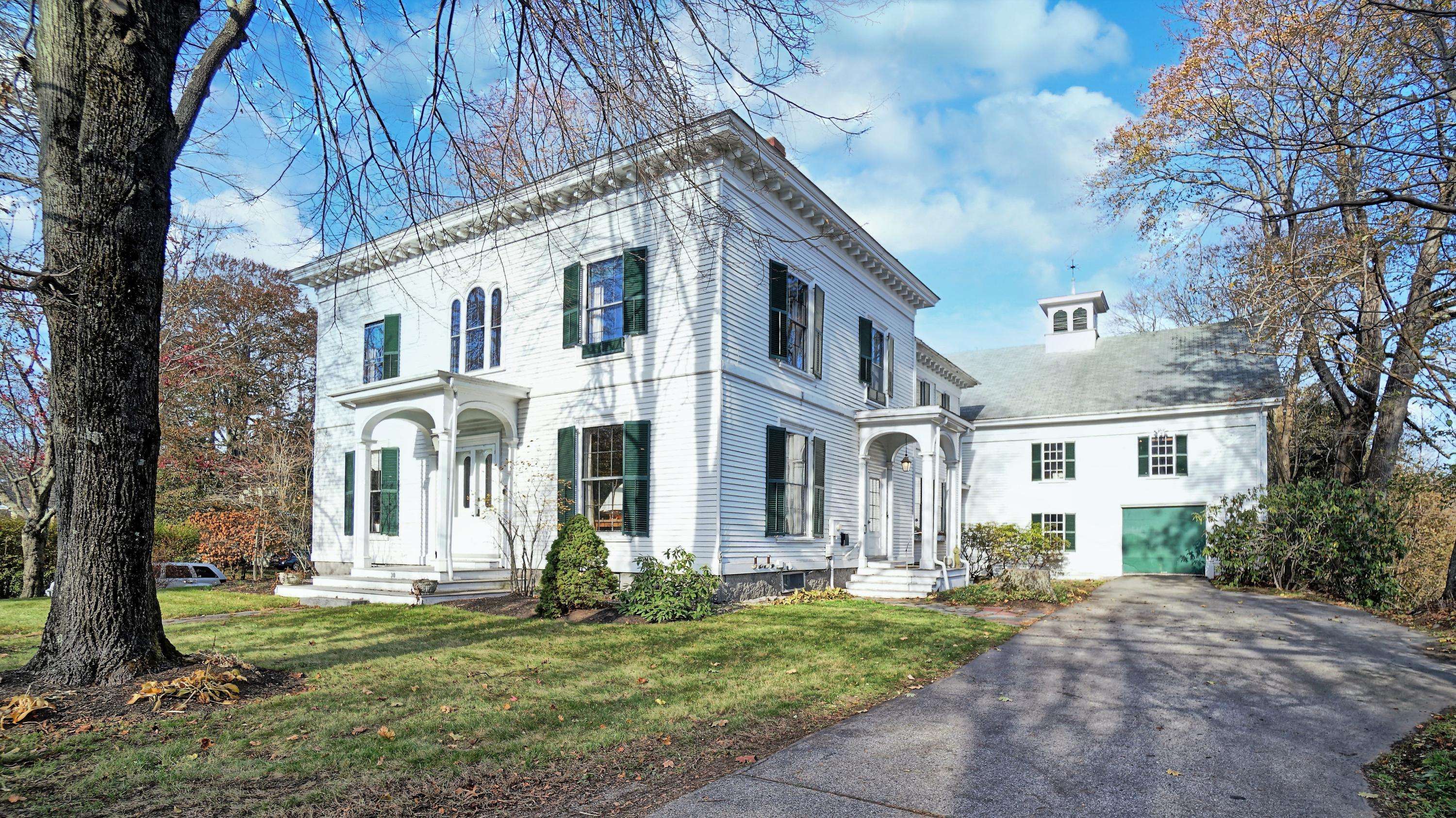 Kennebunk, ME 04043,30 Summer ST