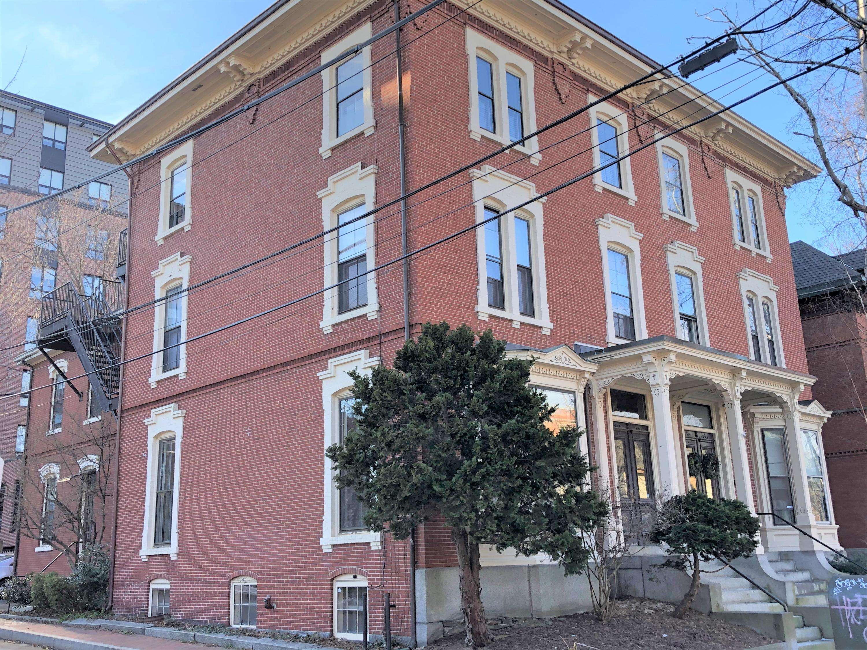 Portland, ME 04101,22 Deering ST #1