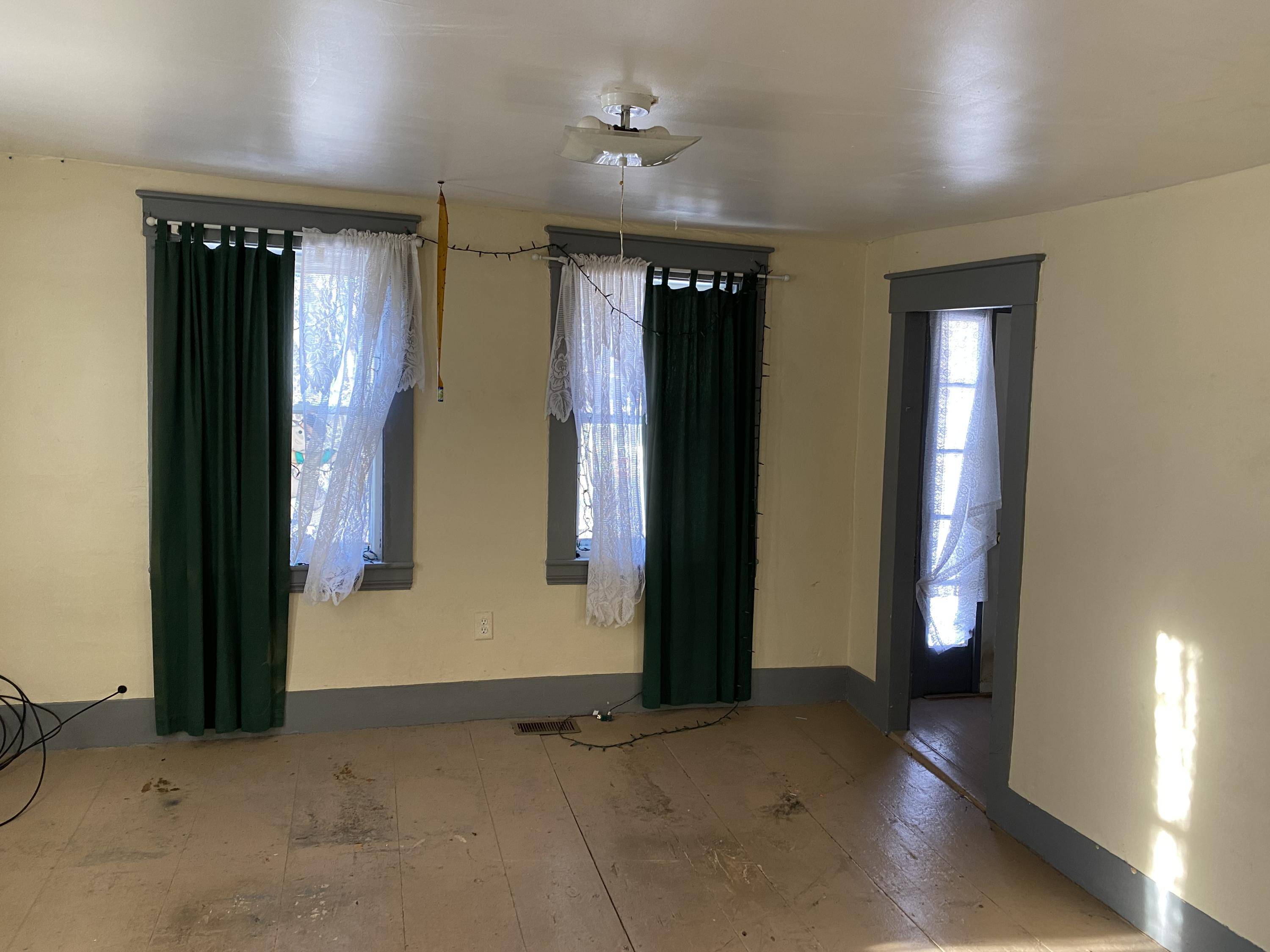 Turner, ME 04282,2 Howes Corner RD