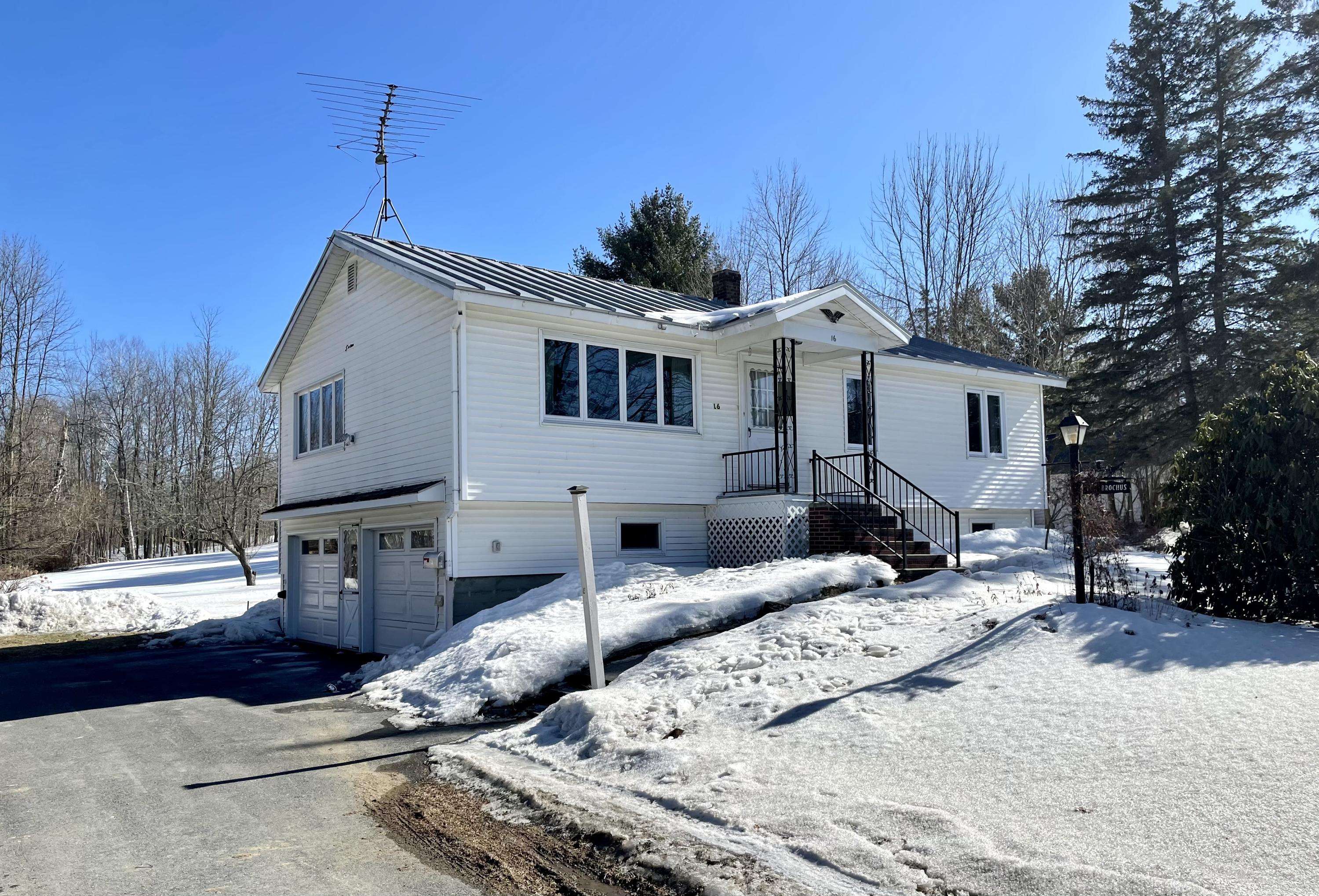 Winslow, ME 04901,16 Cushman RD