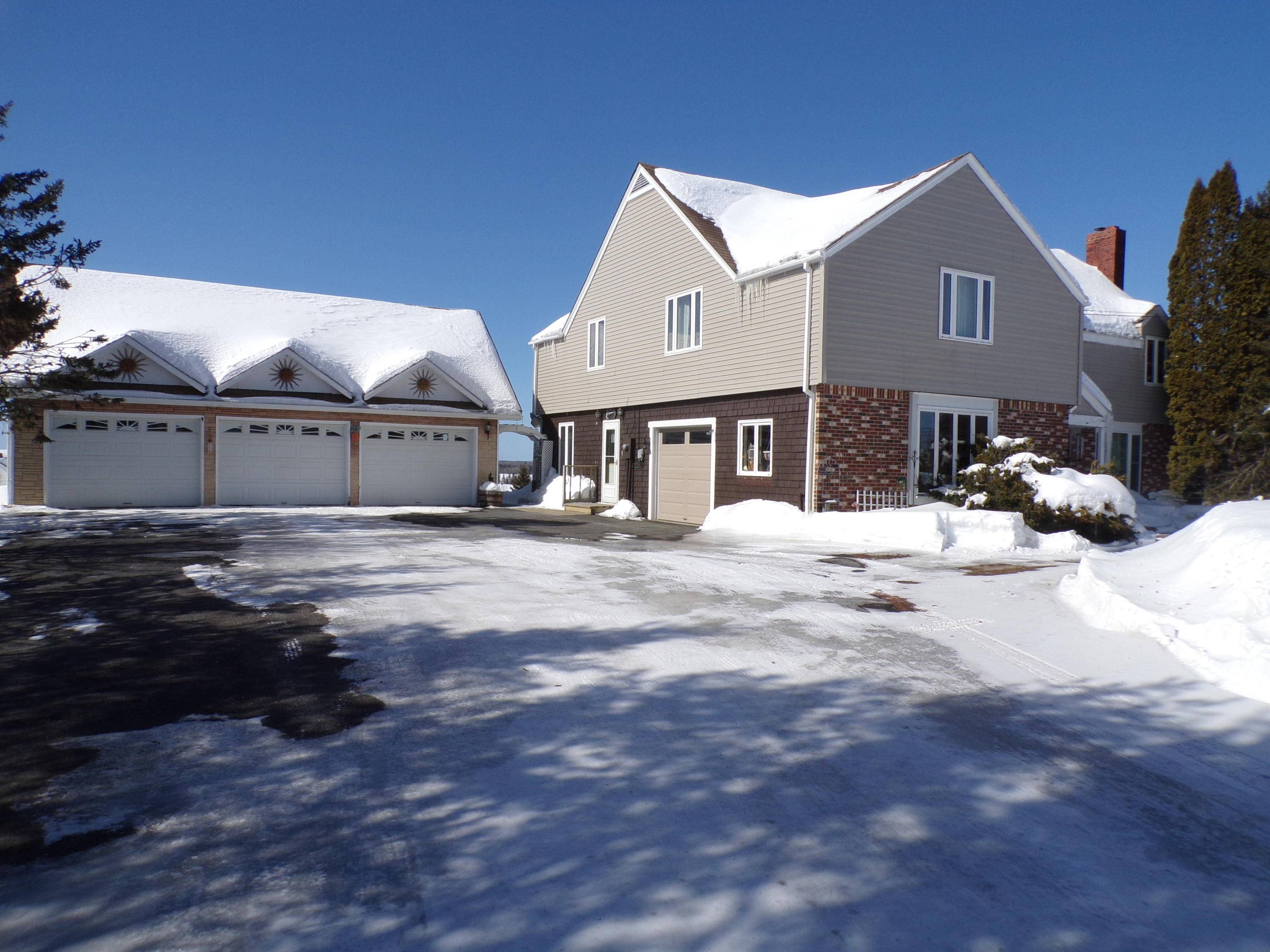 Presque Isle, ME 04769,470 Caribou RD