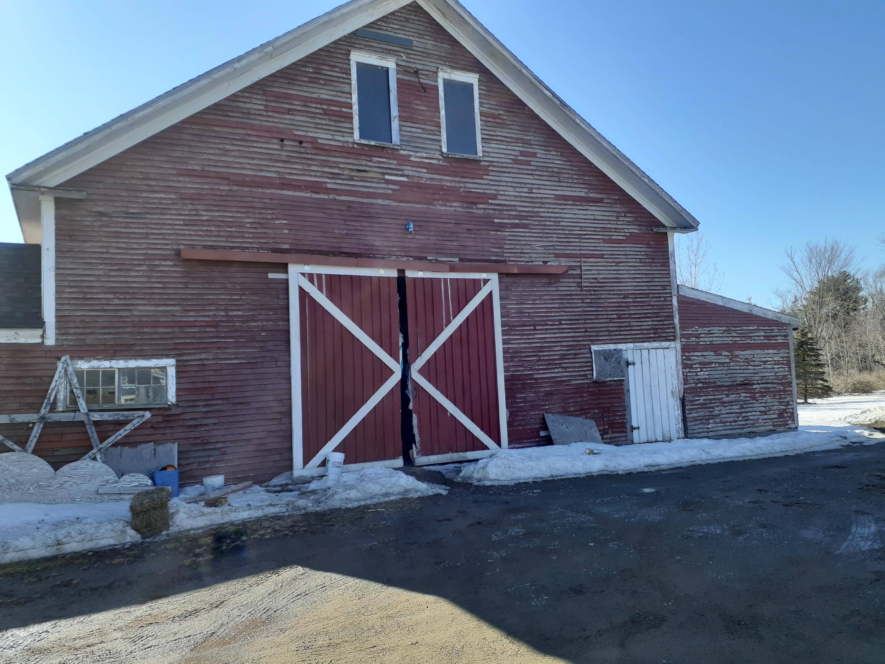 Newport, ME 04953,13 Hope RD