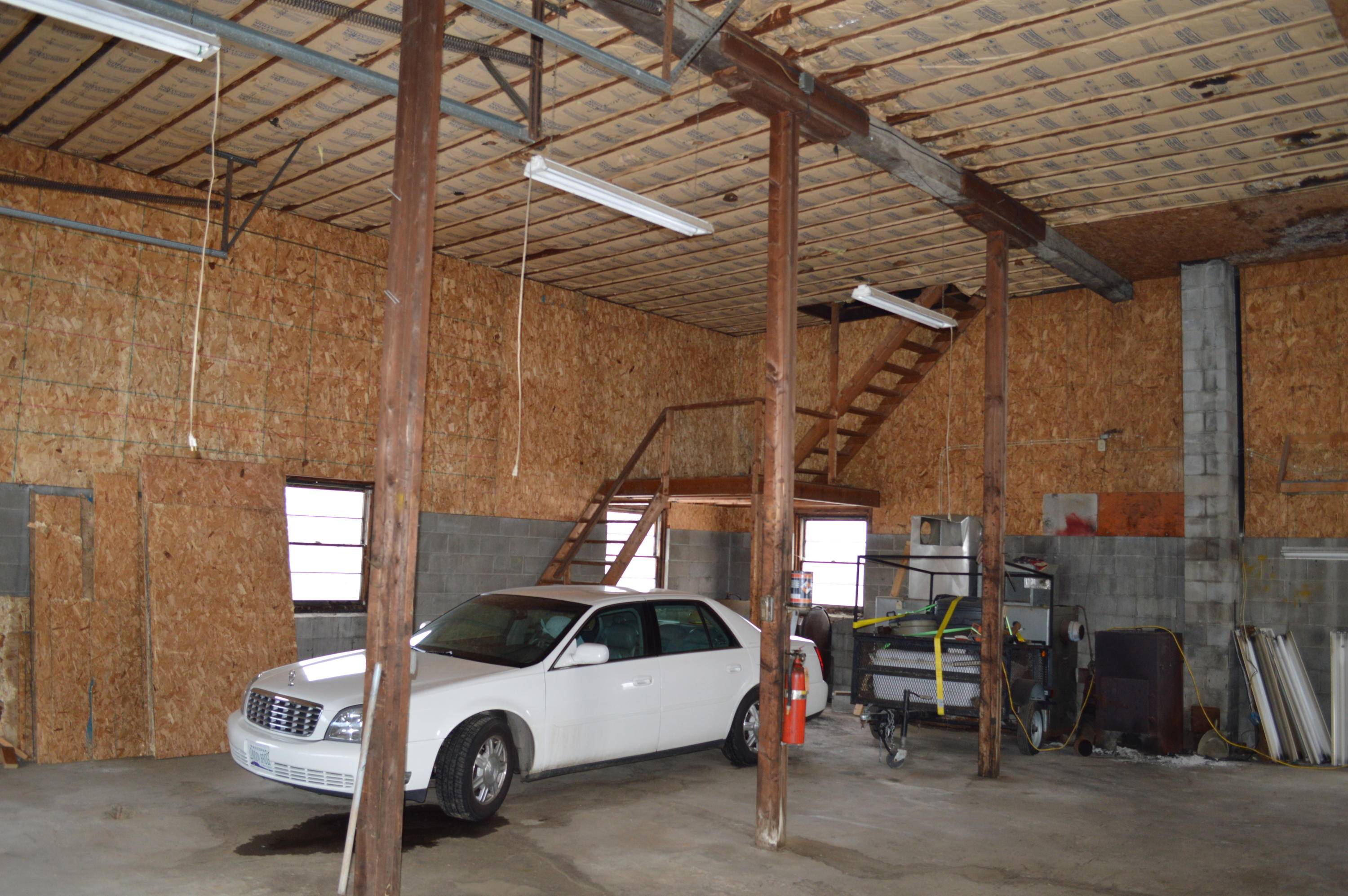 Windsor, ME 04363,307 Barton RD