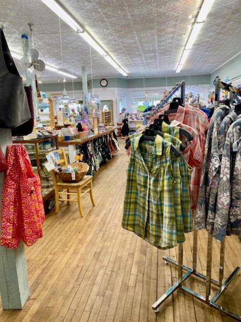 Searsport, ME 04974,27 E Main ST