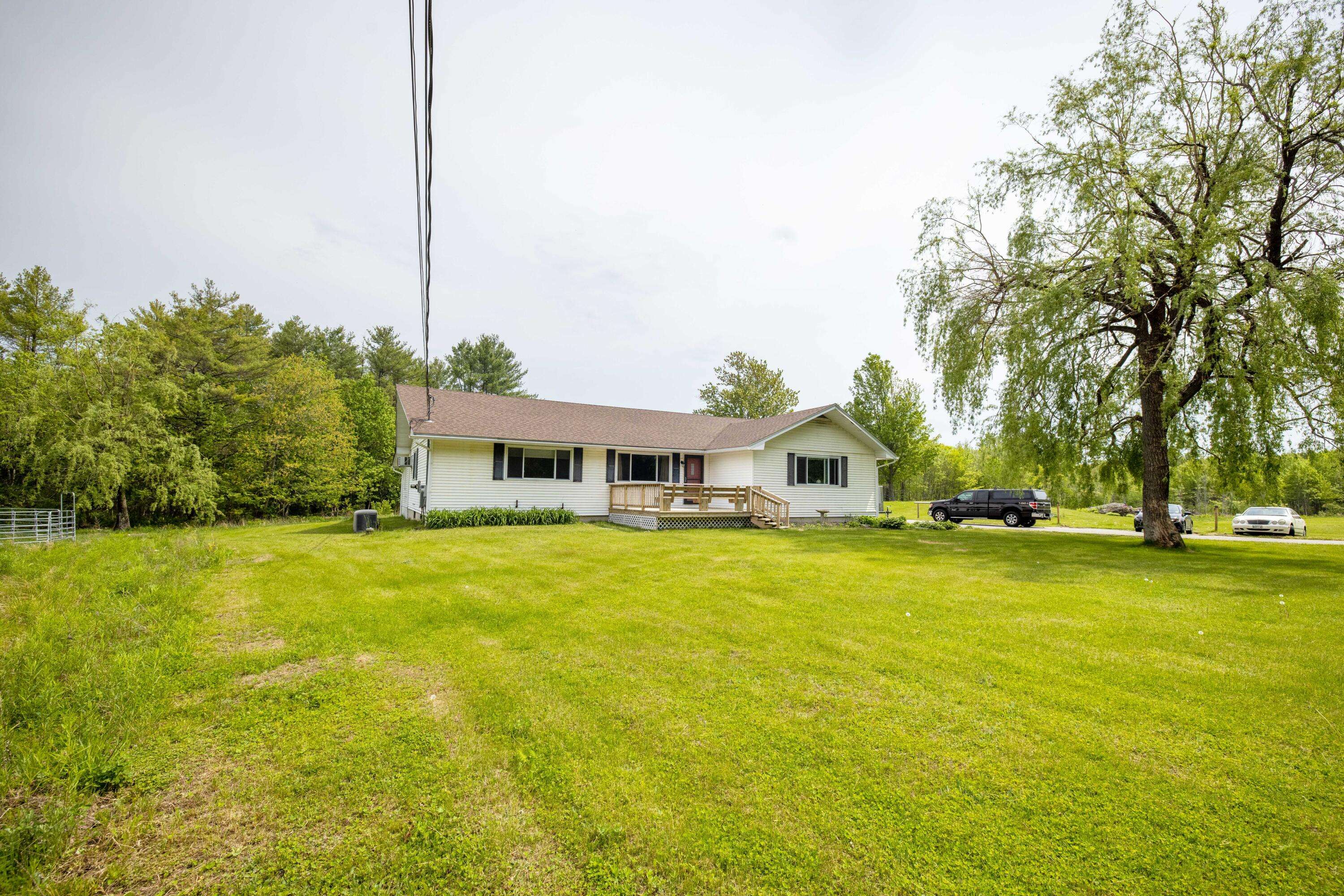 Whitefield, ME 04353,121 Devine RD