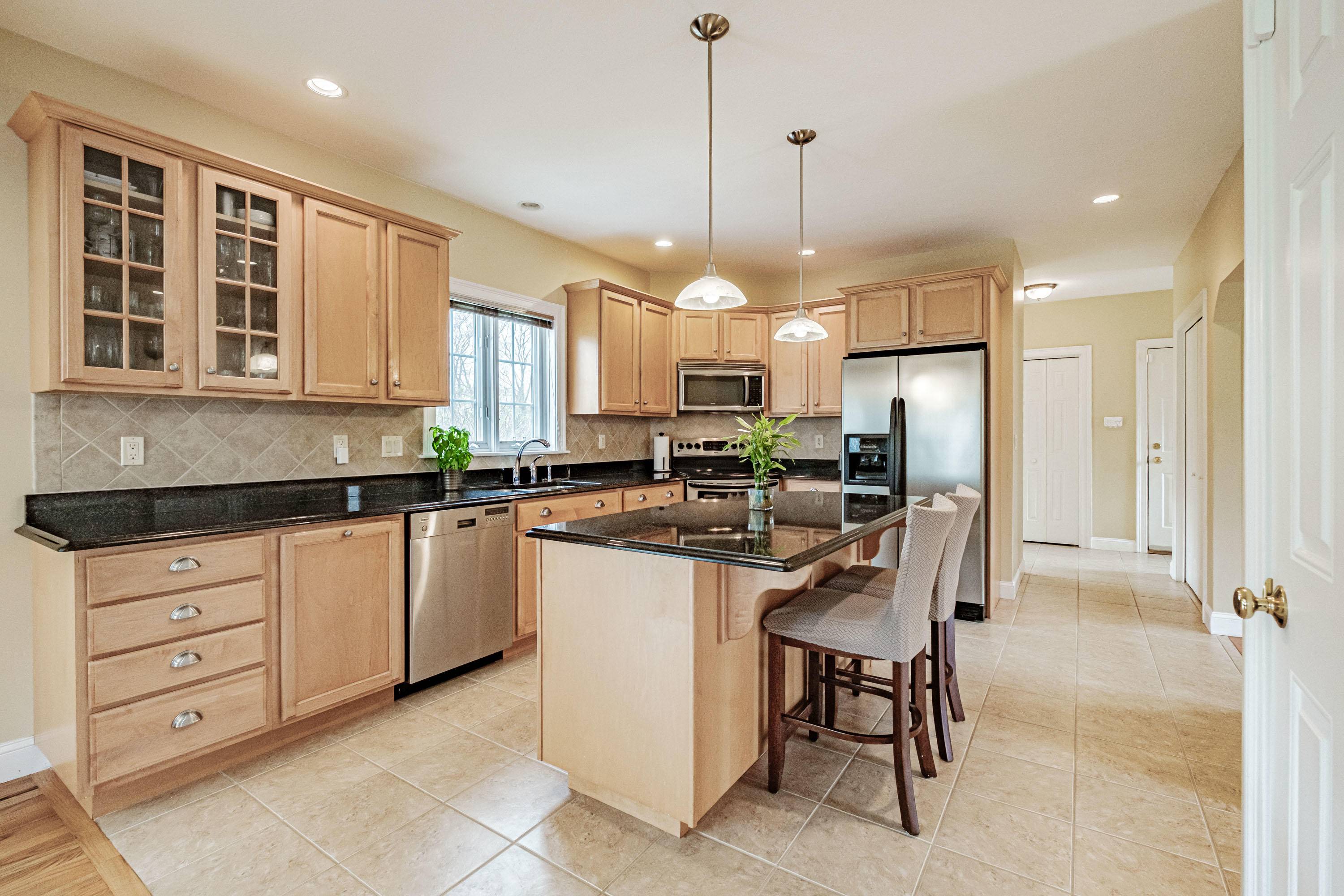 Scarborough, ME 04074,15 Meeting House RD